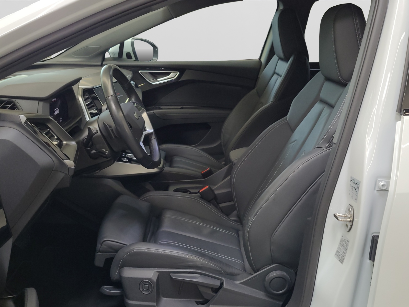 Q4 e-tron Sportback 50 quattro Black AHK HuD Navi