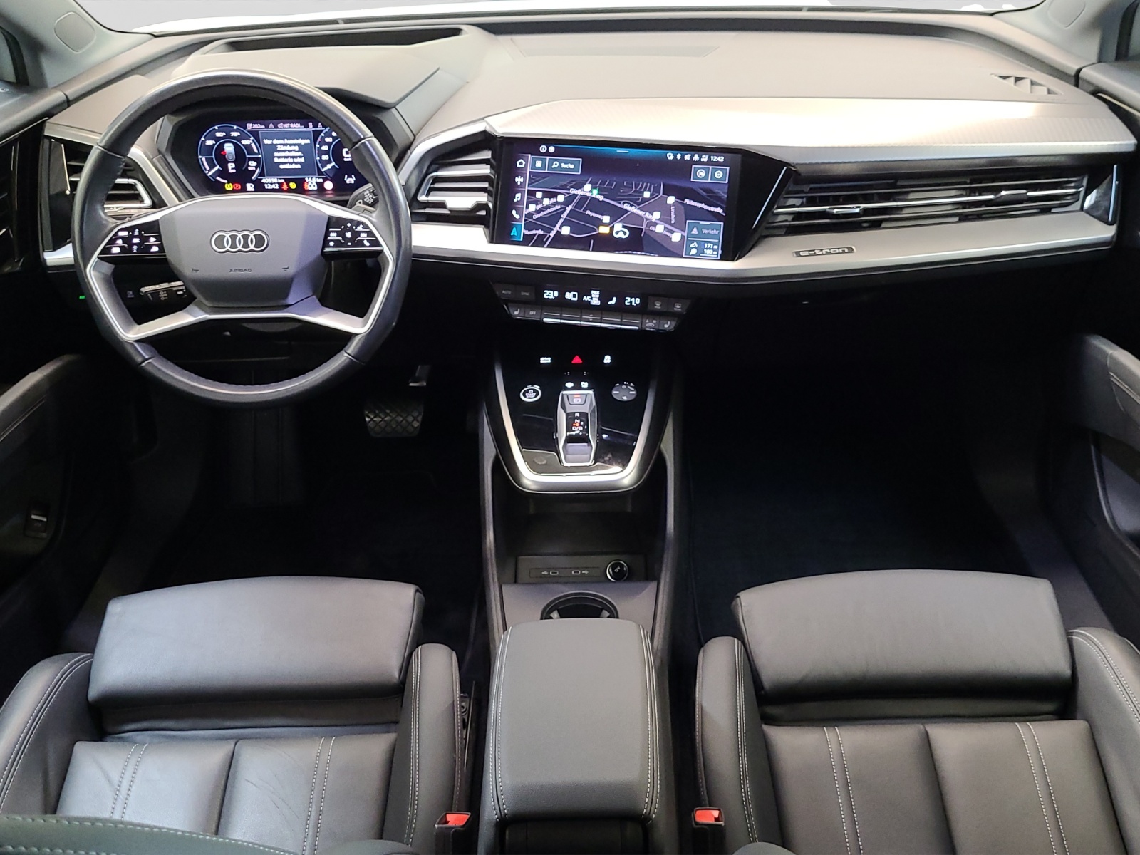 Q4 e-tron Sportback 50 quattro Black AHK HuD Navi