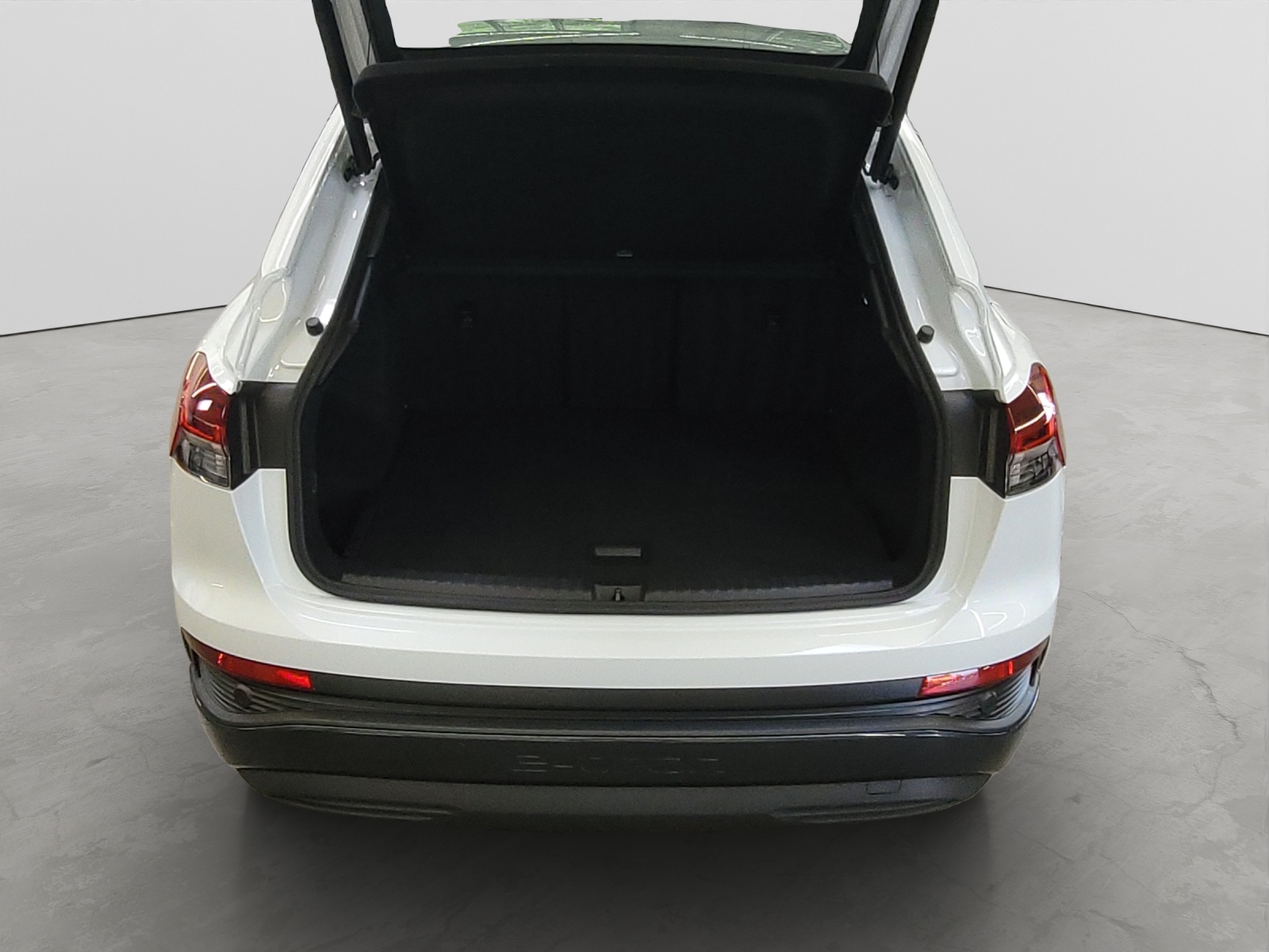 Q4 e-tron Sportback 50 quattro Black AHK HuD Navi