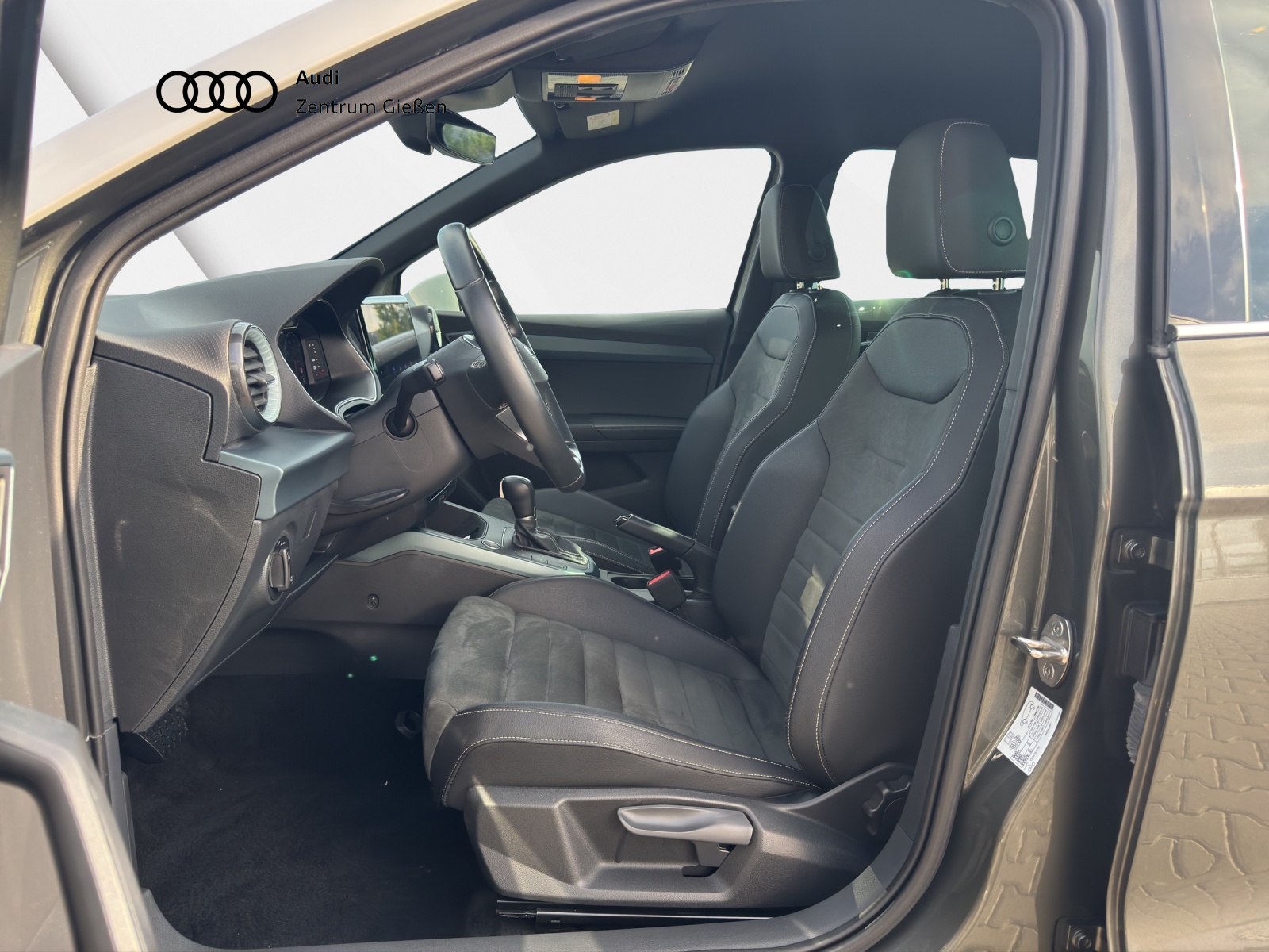 Arona 1.5 TSI DSG Xperience ACC LED Kamera Navi