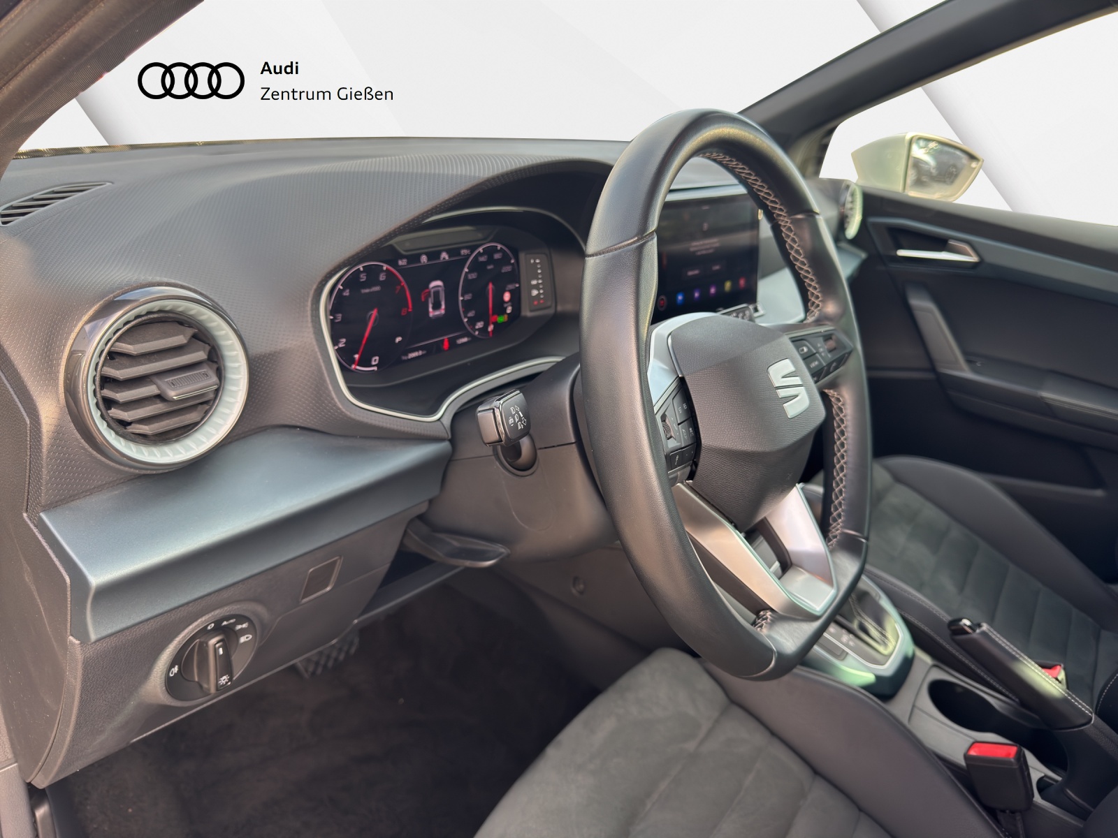 Arona 1.5 TSI DSG Xperience ACC LED Kamera Navi