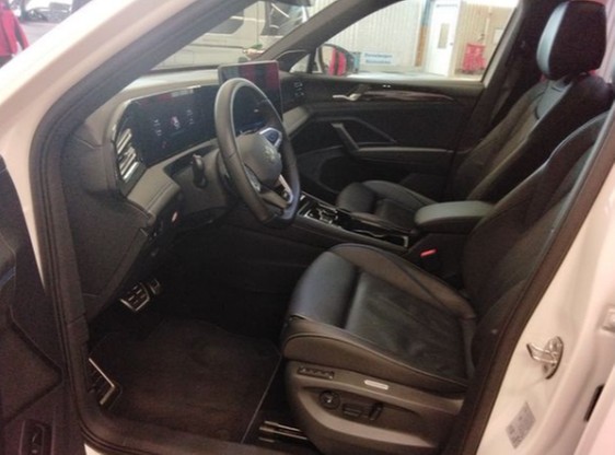 Tiguan TSI DSG 4M R-Line IQ-Light Standh.Leder HeadUp AHK