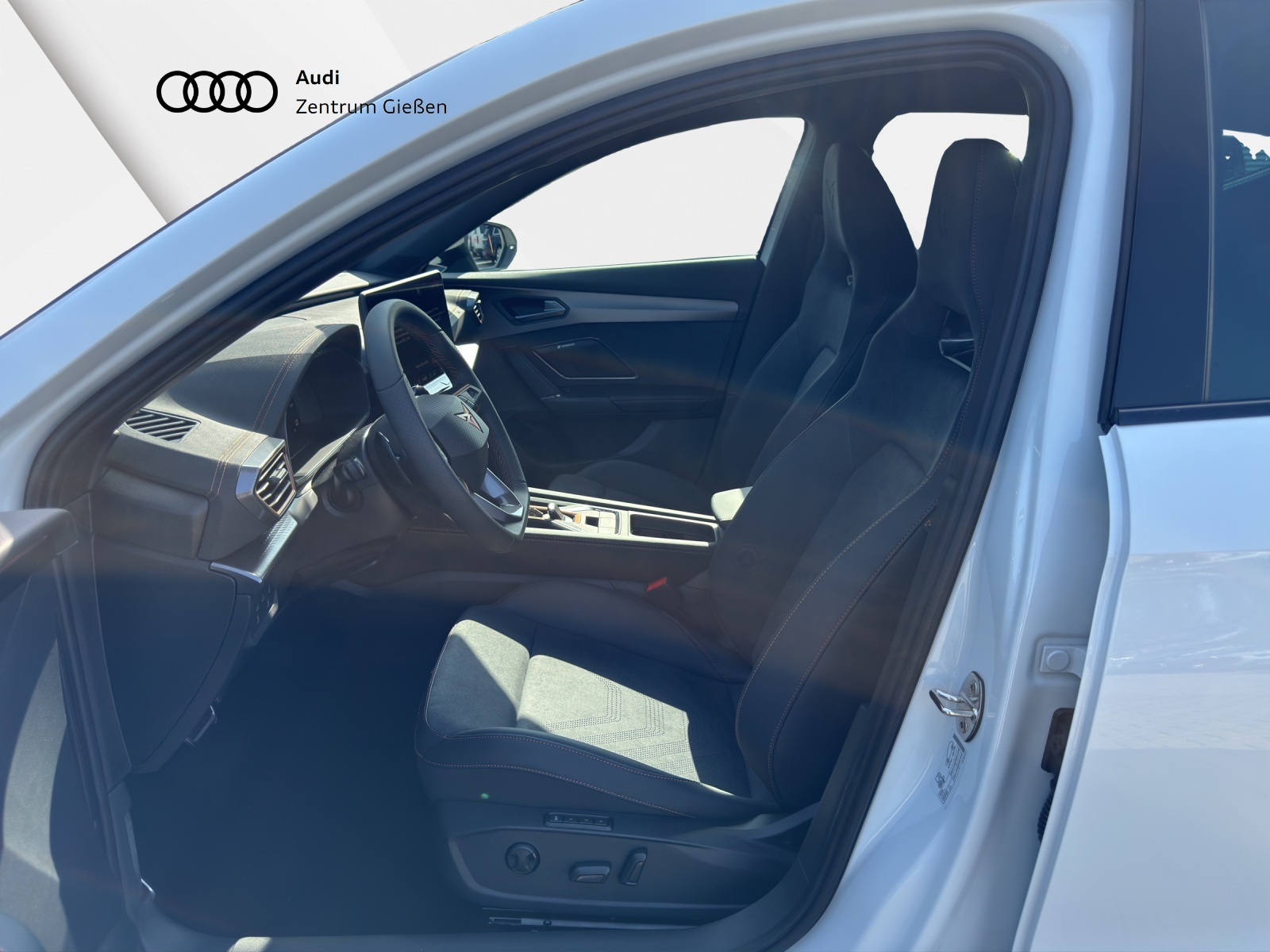 Formentor 2.0 TSI 4Drive DSG VZ Navi MATRIX-LED Sennheiser