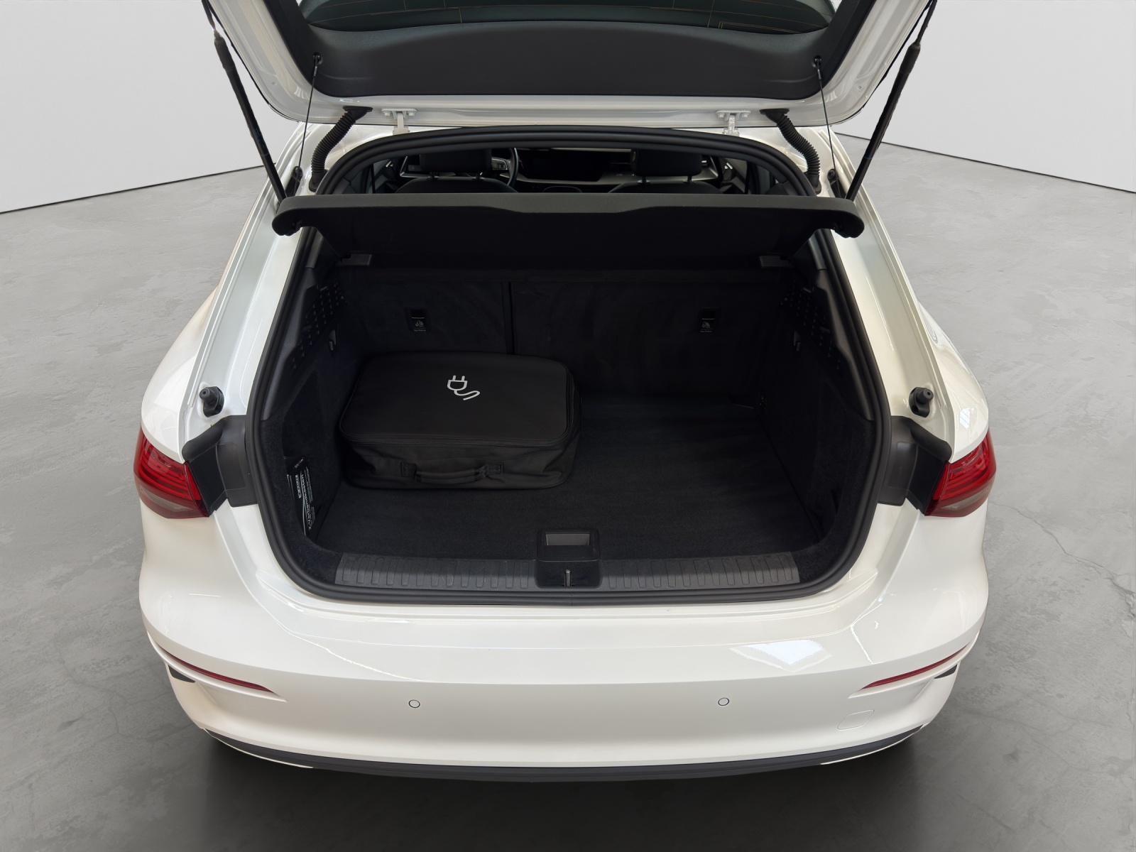 A3 Sportback 40 TFSI e basis LED Navi Businesspaket