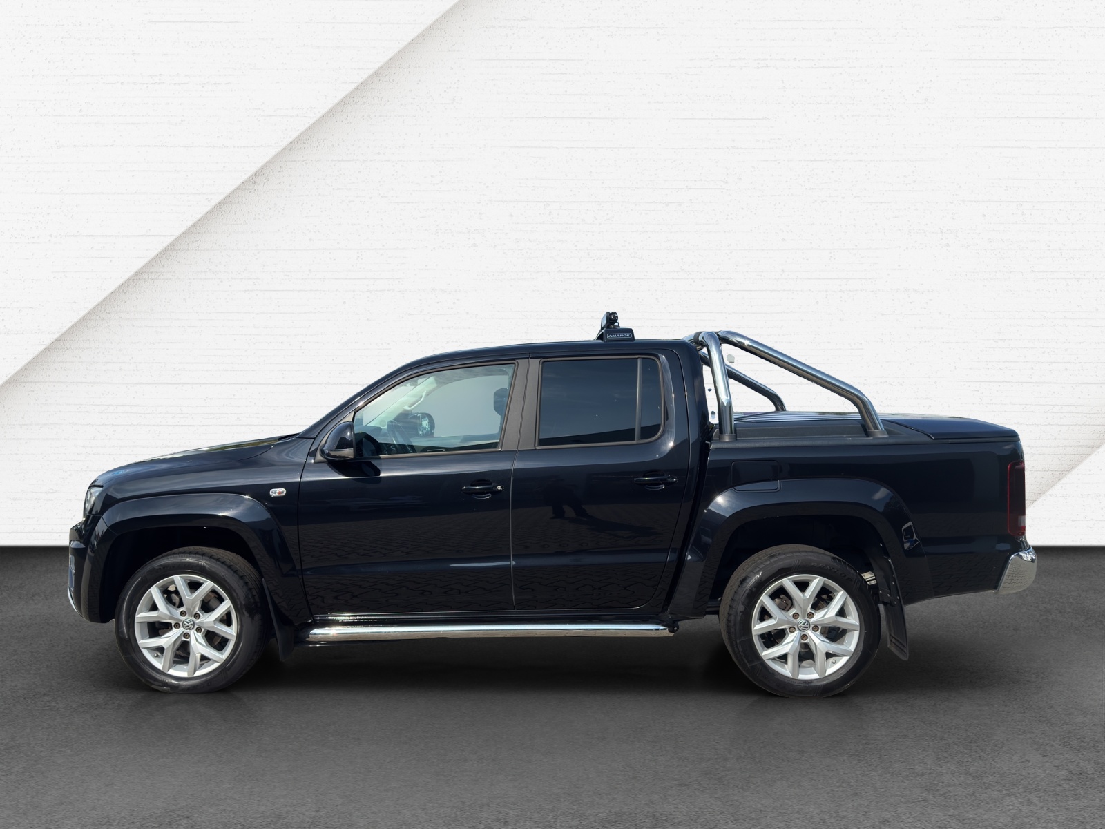 Amarok Highline 3.0 V6 TDI Automatik 4 Motion Leder Navi AHK Chrompaket Wasserzusatzheizung