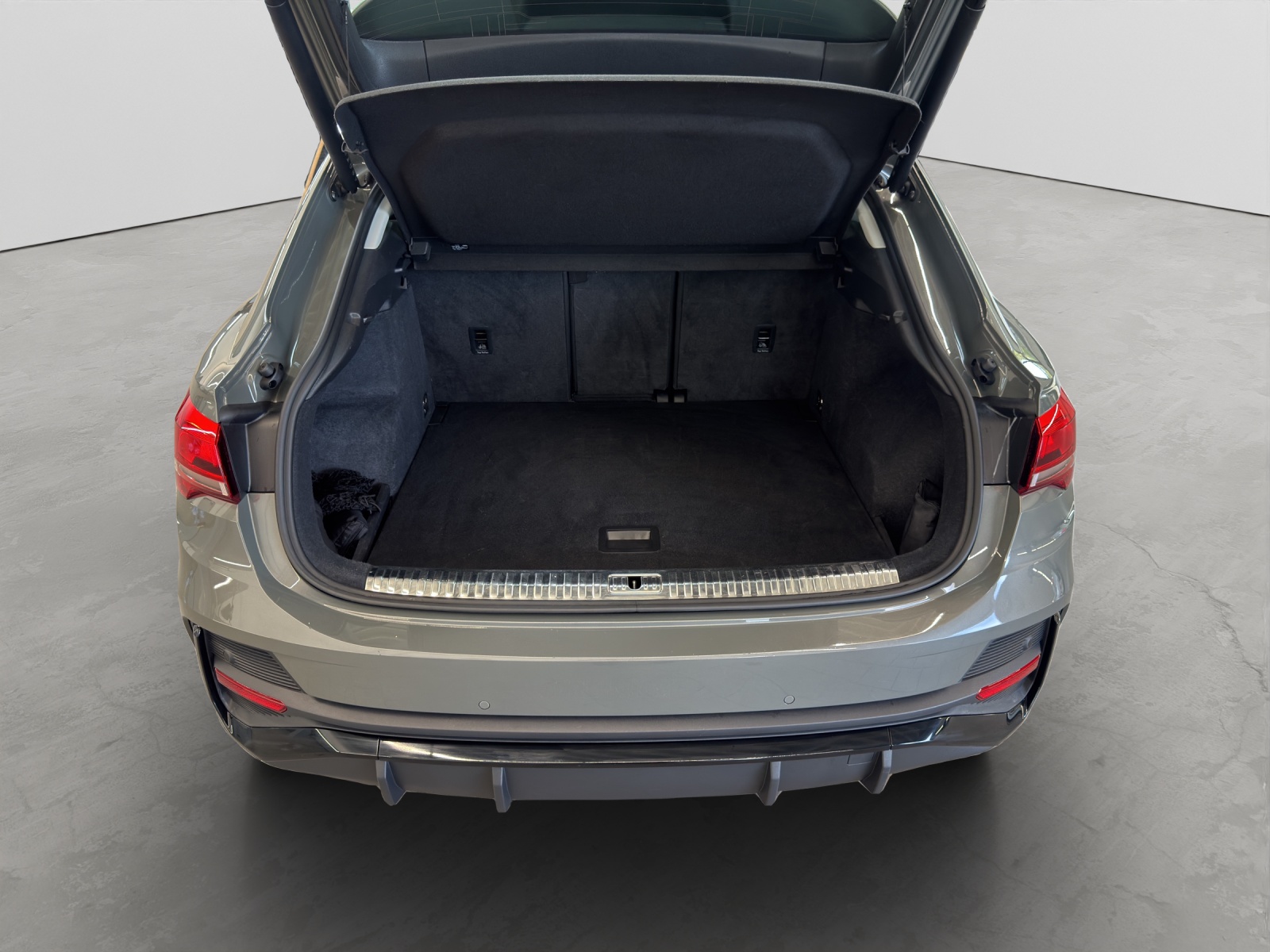 Q3 Sportback 35 TDI S line Black AHK Navi LED