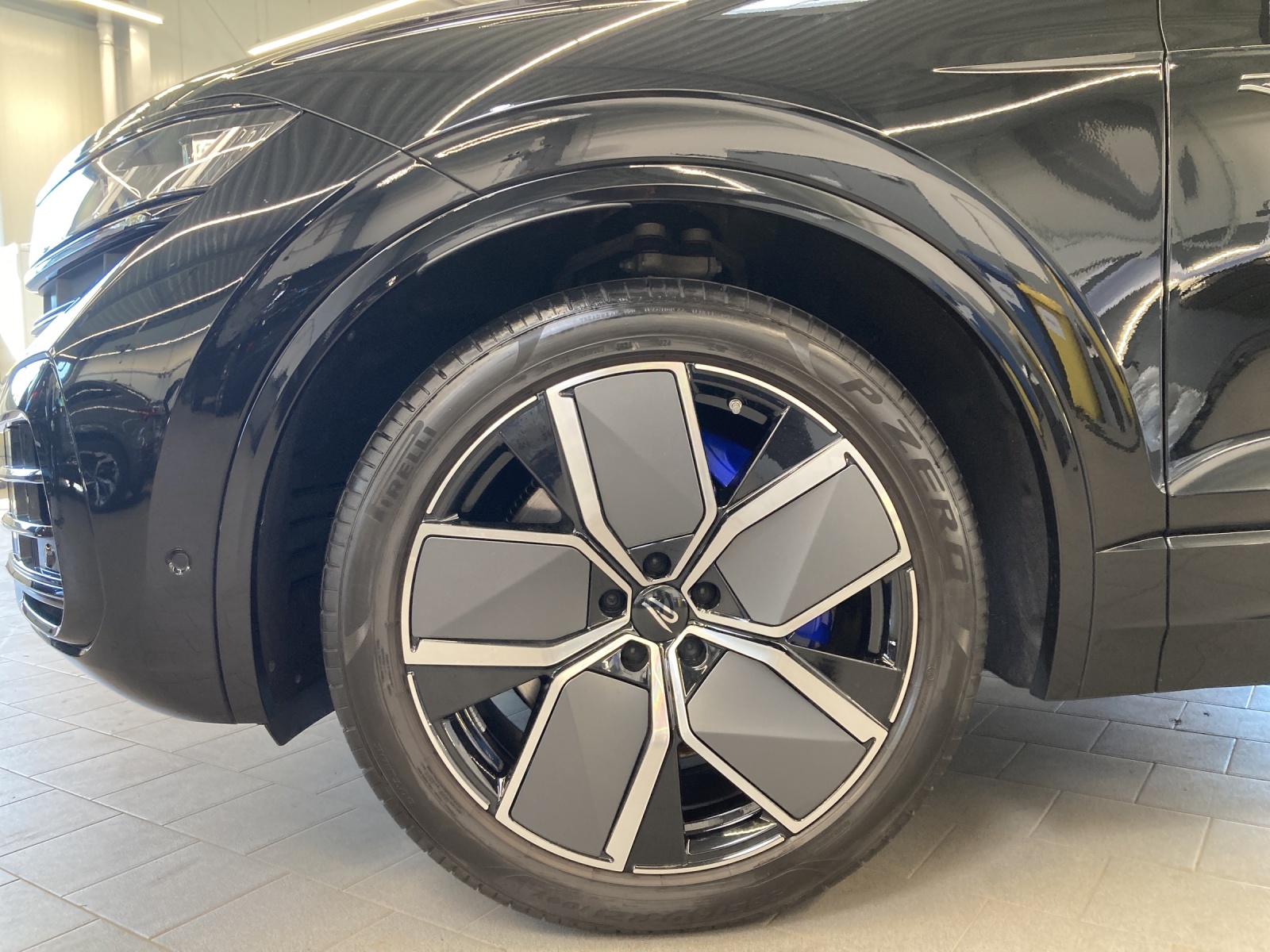 Touareg 3.0 TSI eHybrid 4M R Luftfederung, AHK, Sitzklimatisierung