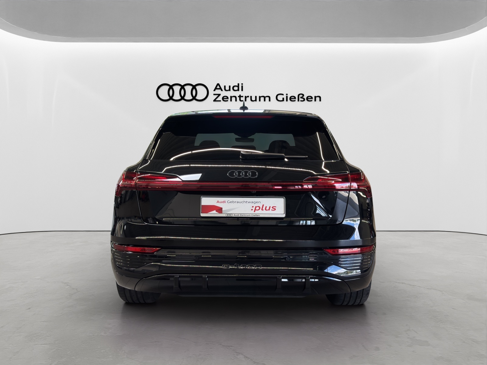 Q8 e-tron 55 quattro S line Black B&O HuD Pano AHK Matrix-LED Navi