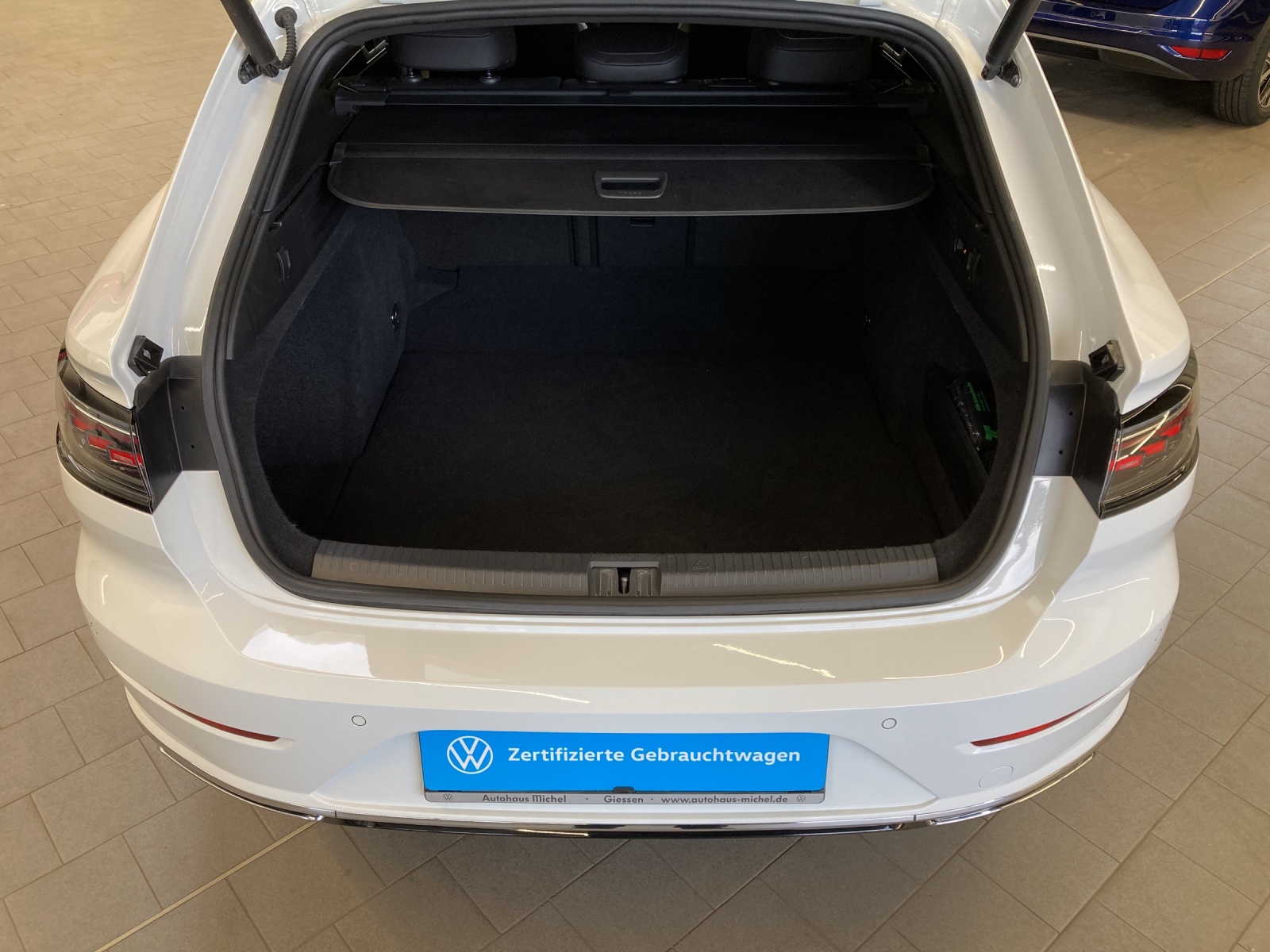 Arteon Shooting Brake TDI DSG R-Line LED DCC AHK Navi