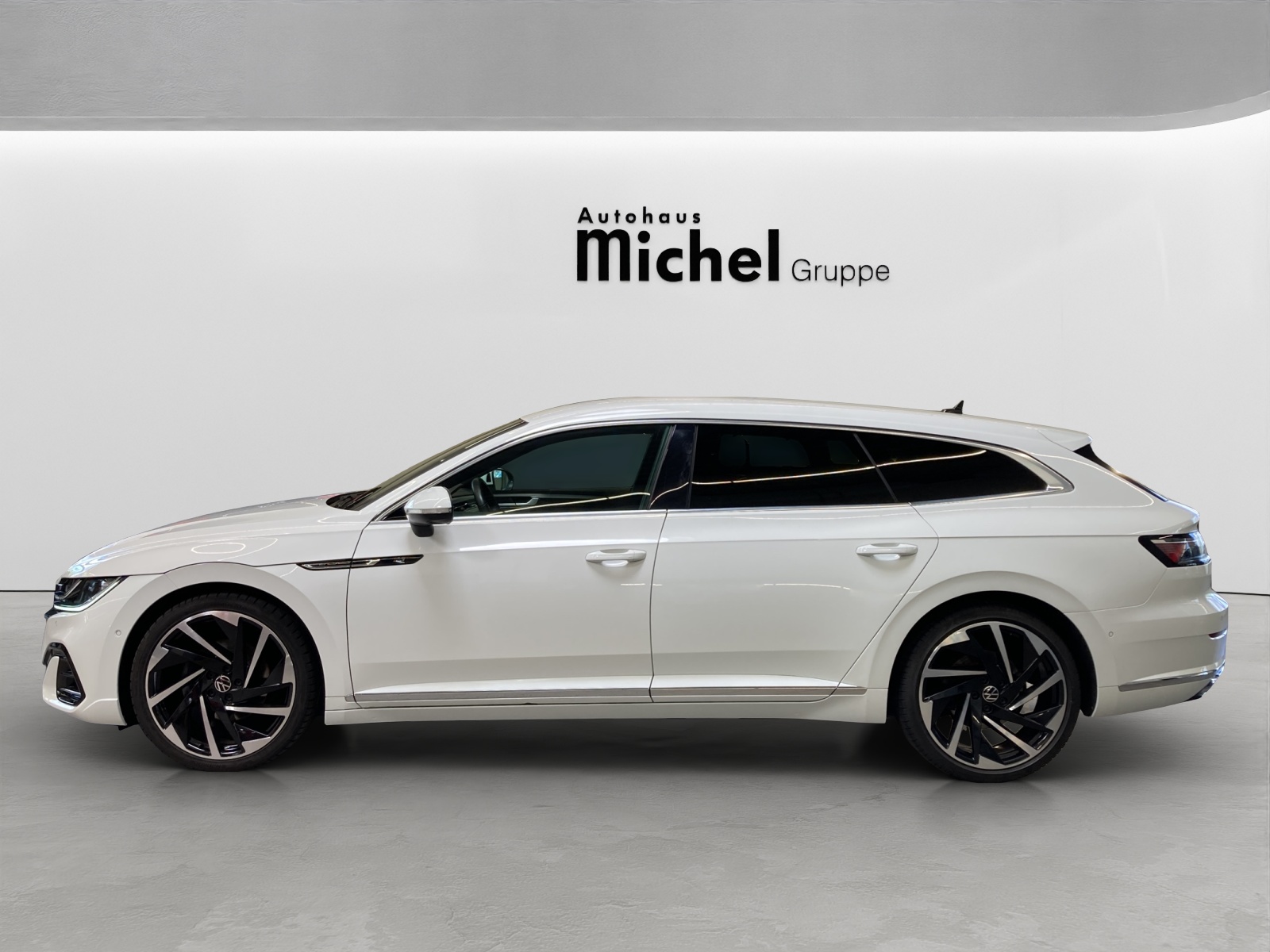 Arteon Shooting Brake TDI DSG R-Line LED DCC AHK Navi
