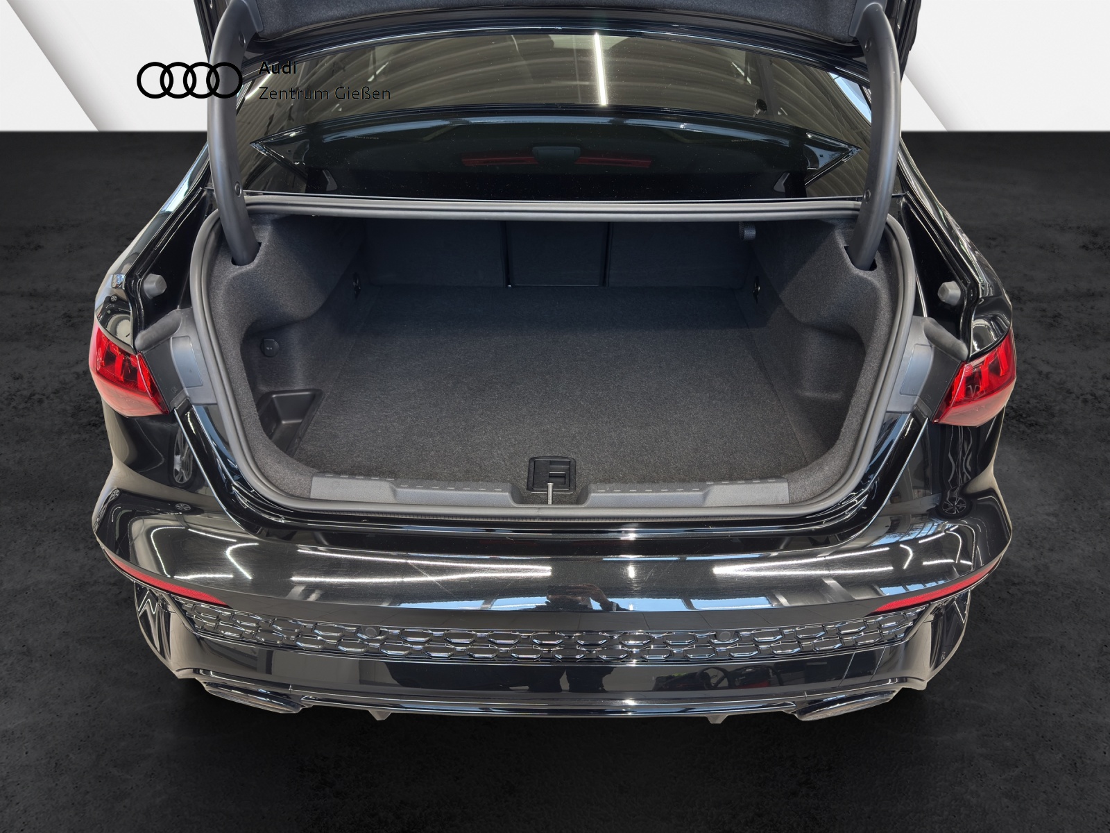 RS 3 Limousine 2.5 TFSI quattro Black Matrix HuD B&O Keramik Dynamik