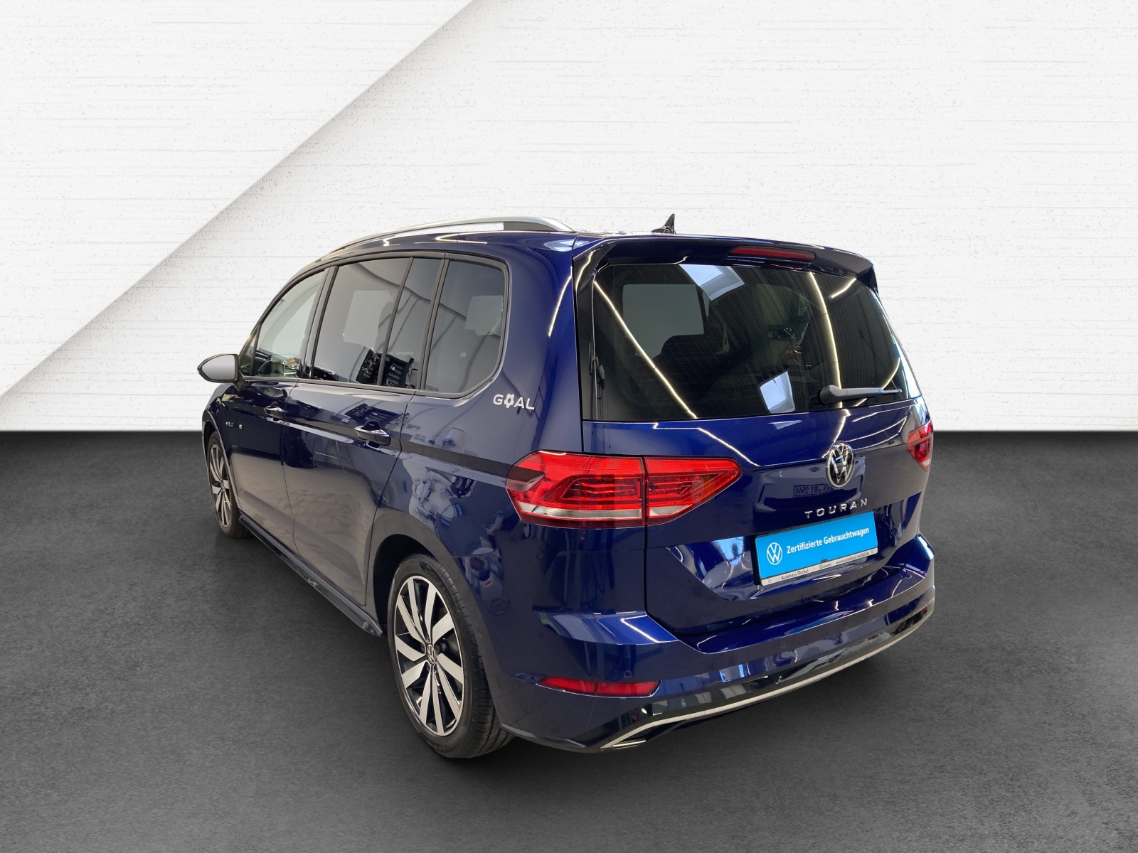 Touran TSI DSG Goal R-Line-Ext. IQ-Light AHK Kamera