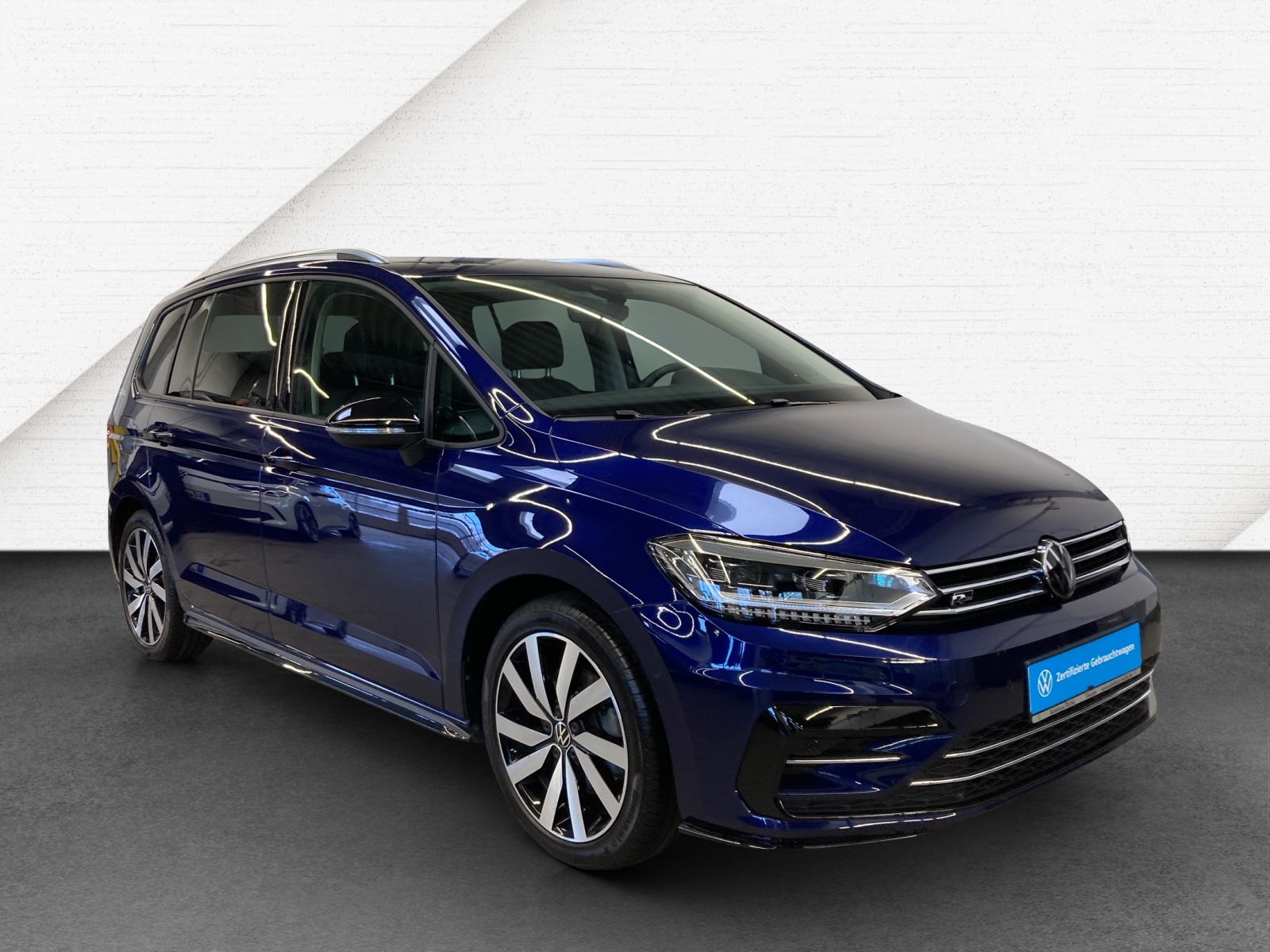 Touran TSI DSG Goal R-Line-Ext. IQ-Light AHK Kamera