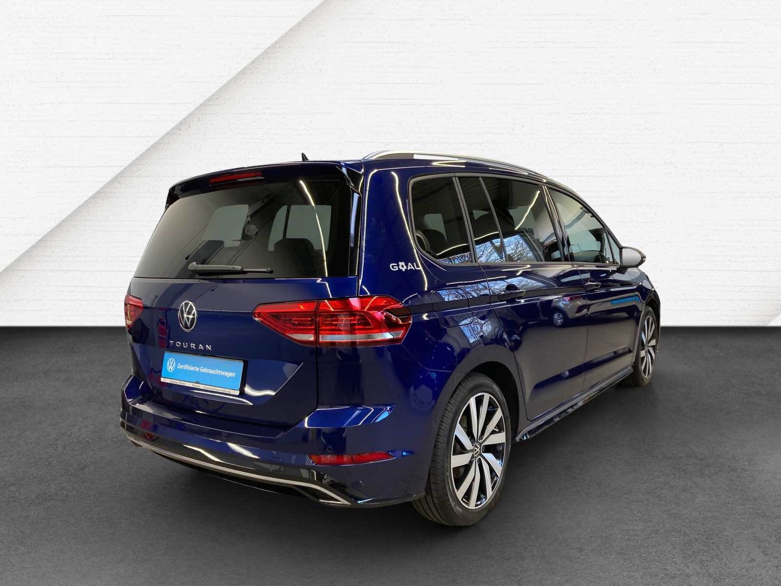 Touran TSI DSG Goal R-Line-Ext. IQ-Light AHK Kamera