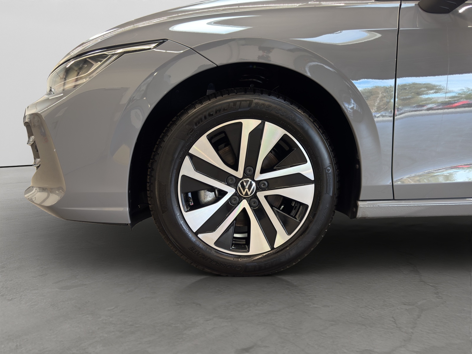 Golf 8 eTSI DSG Energy LED ACC Standheizung Kamera