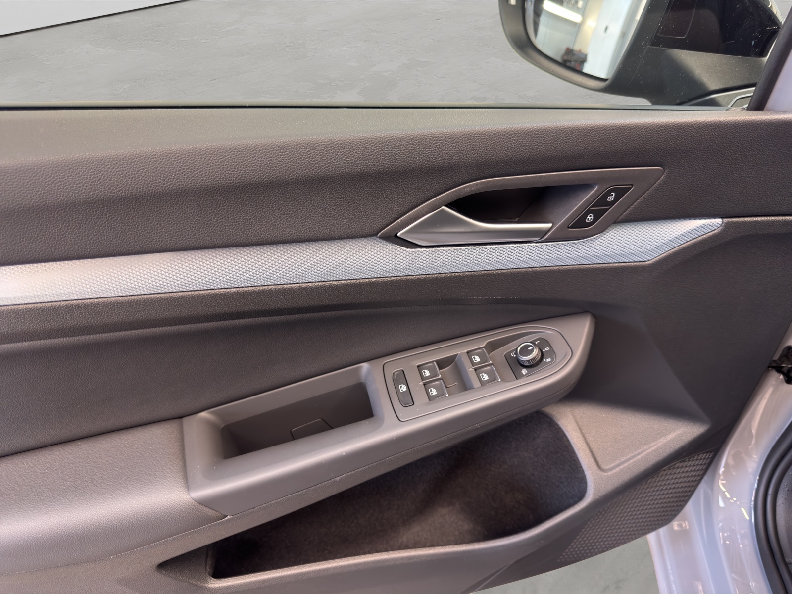 Golf 8 eTSI DSG Energy LED ACC Standheizung Kamera