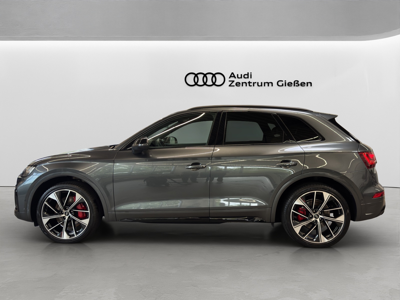 SQ5 TDI quattro Black HuD Matrix B&O AHK DESIGN-Paket