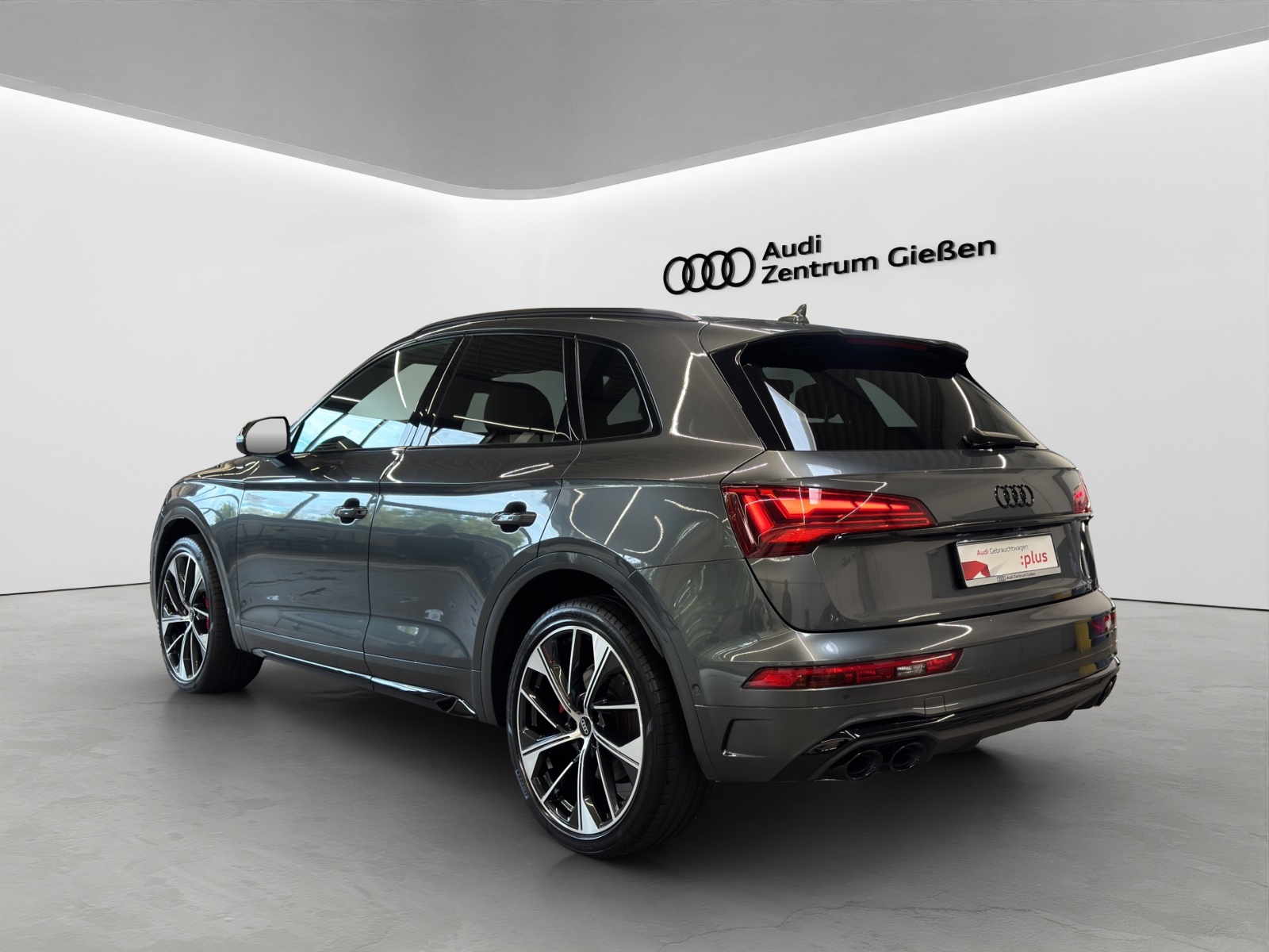 SQ5 TDI quattro Black HuD Matrix B&O AHK DESIGN-Paket