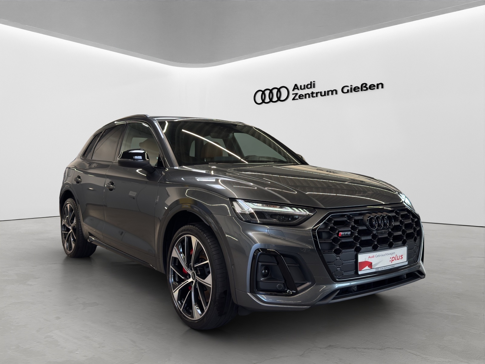 SQ5 TDI quattro Black HuD Matrix B&O AHK DESIGN-Paket