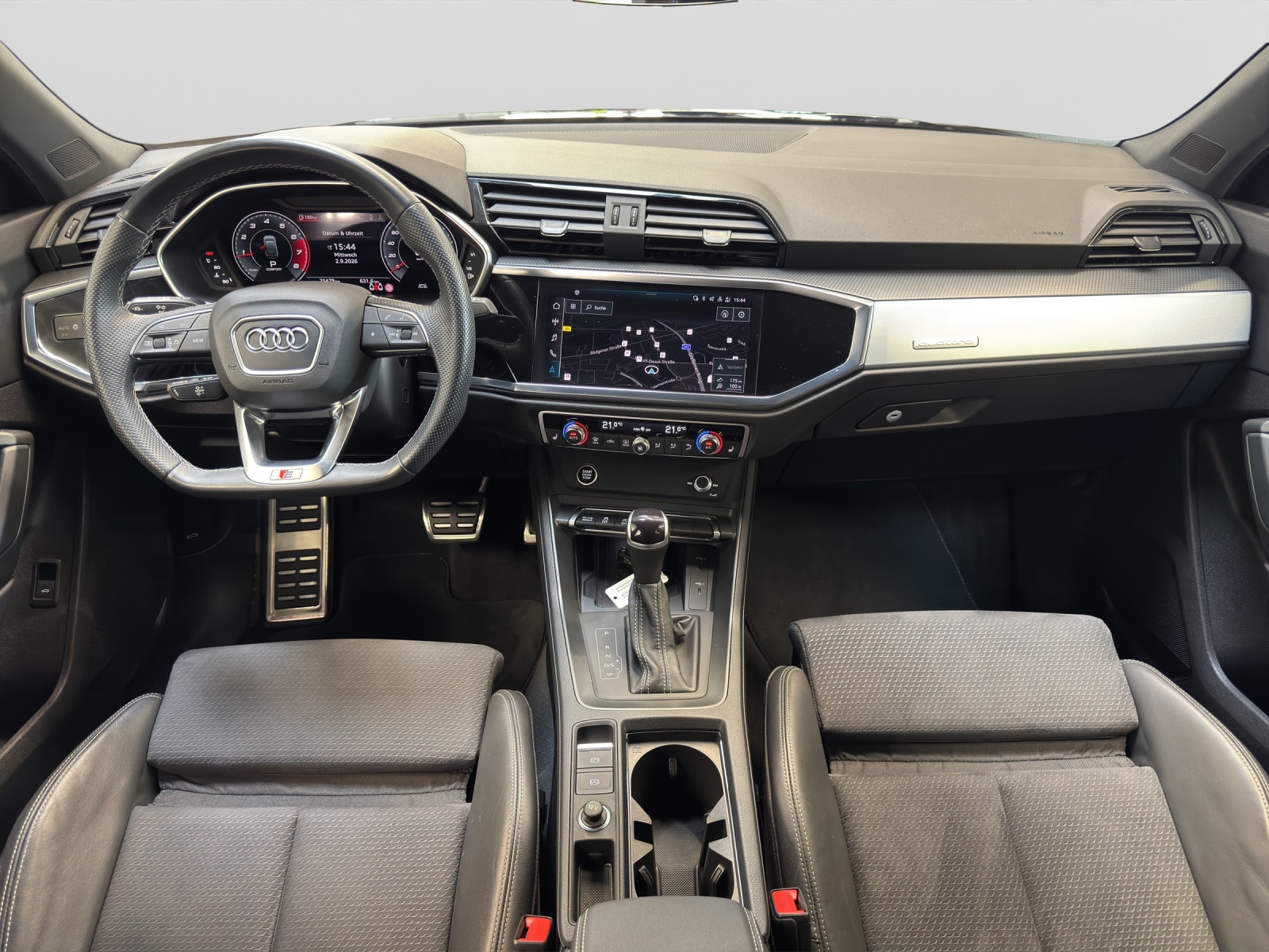 Q3 Sportback 40 TFSI quattro S line Black Kamera LED Navi