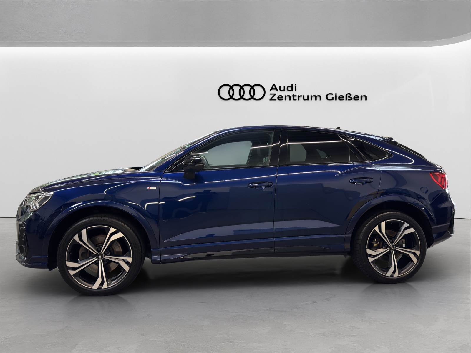 Q3 Sportback 40 TFSI quattro S line Black Kamera LED Navi