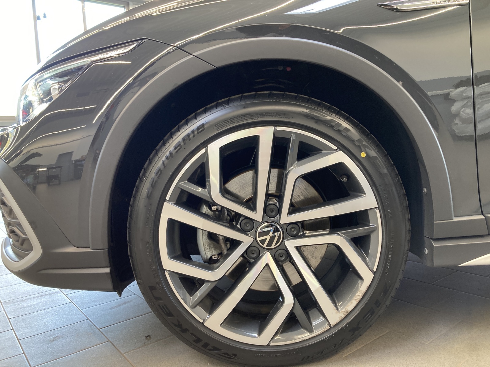 Golf 8 Variant TDI DSG 4M Alltrack IQ-Light Panodach Standh.AHK