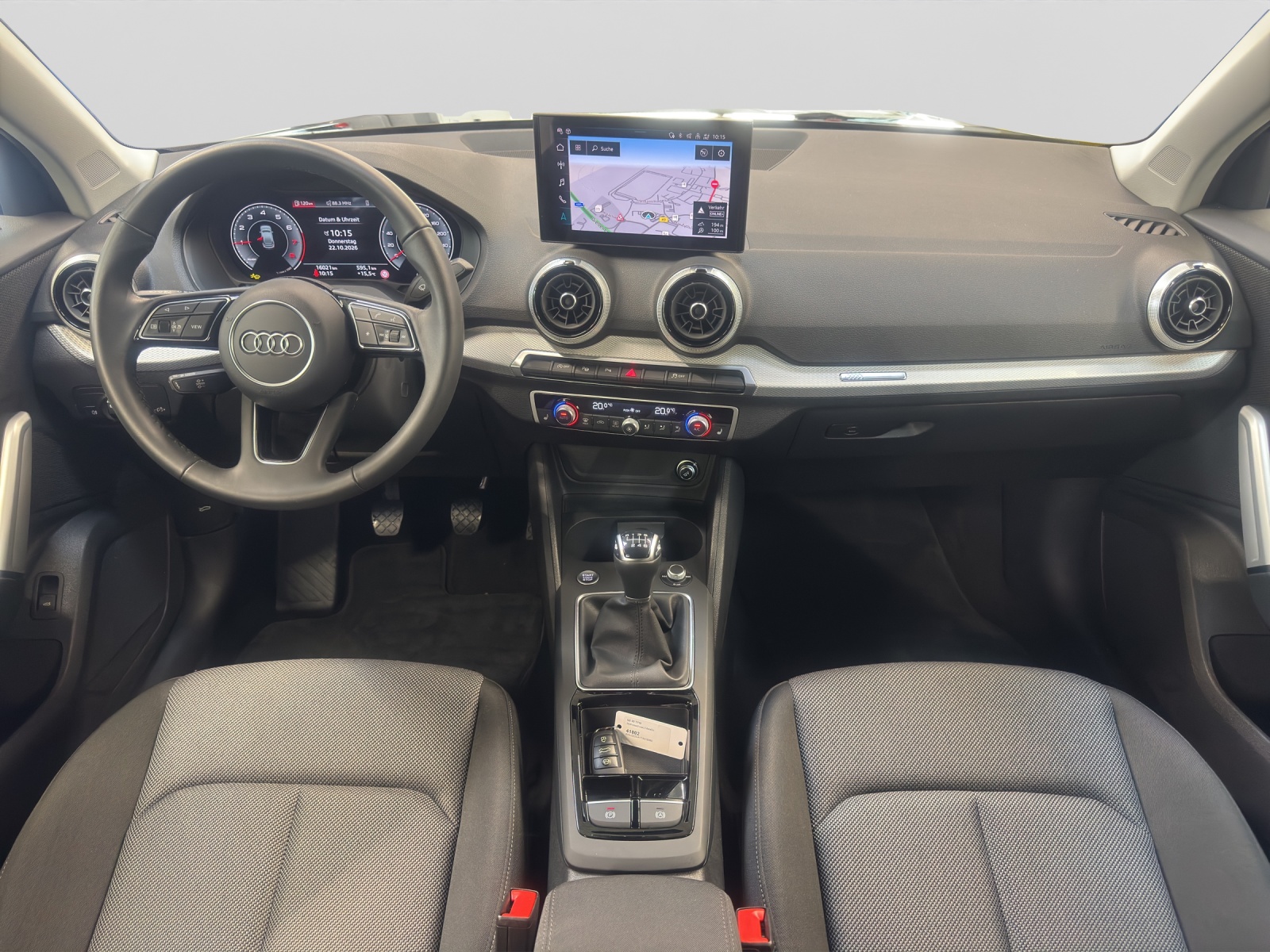 Q2 30 TFSI S line Black Kamera LED Navi