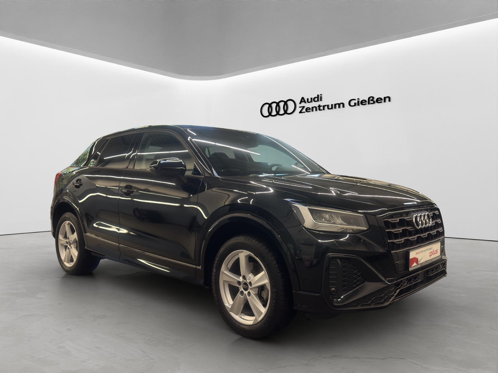 Q2 30 TFSI S line Black Kamera LED Navi