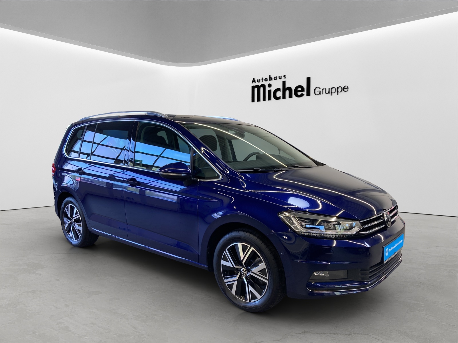 Touran TSI Highline LED Navi AHK TravelAssist Kamera