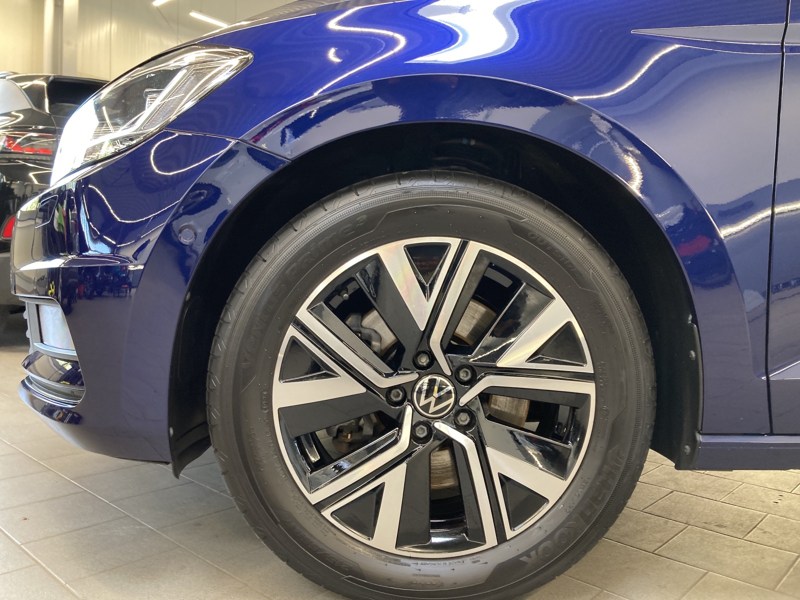 Touran TSI Highline LED Navi AHK TravelAssist Kamera