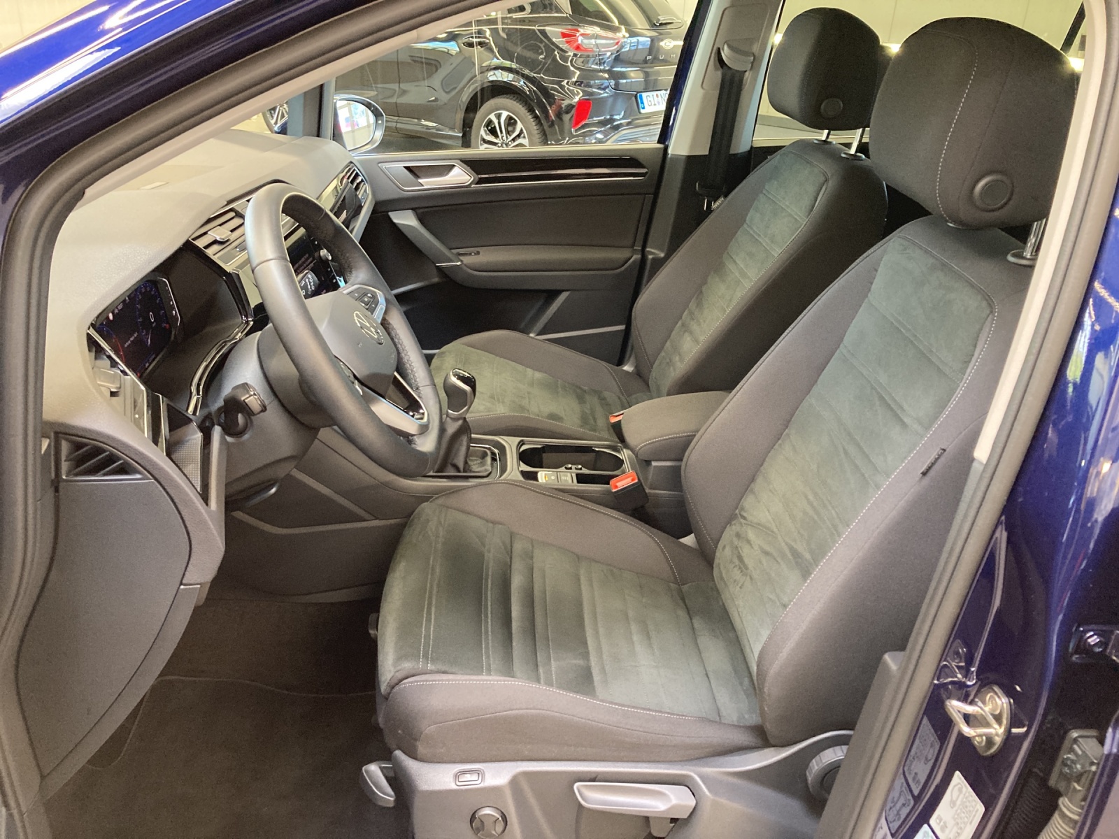 Touran TSI Highline LED Navi AHK TravelAssist Kamera