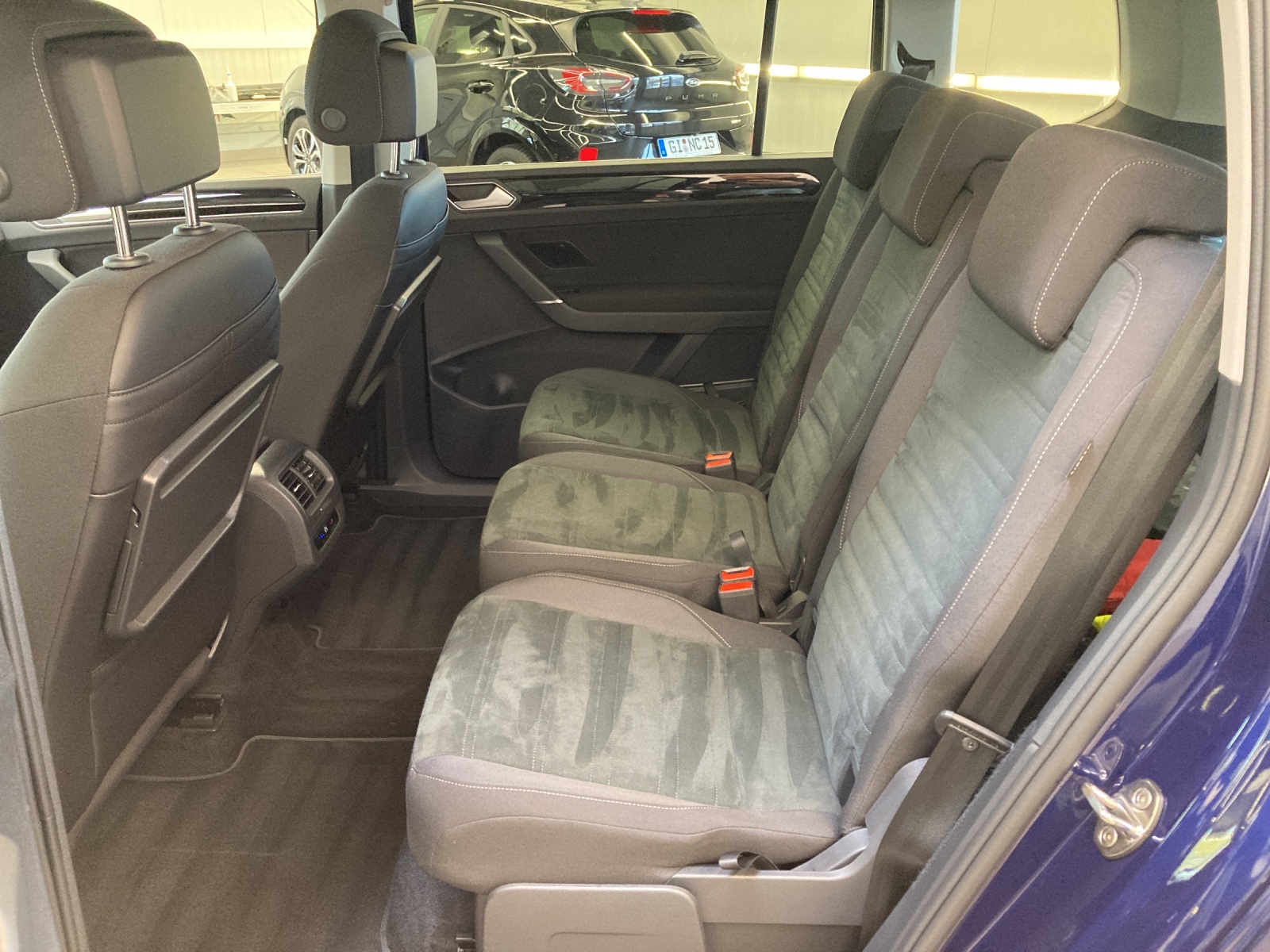 Touran TSI Highline LED Navi AHK TravelAssist Kamera