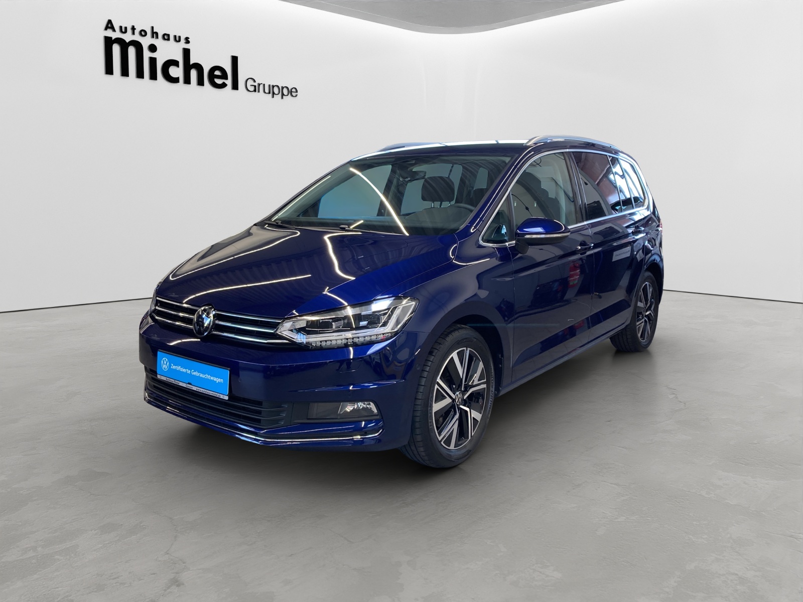 Touran TSI Highline LED Navi AHK TravelAssist Kamera