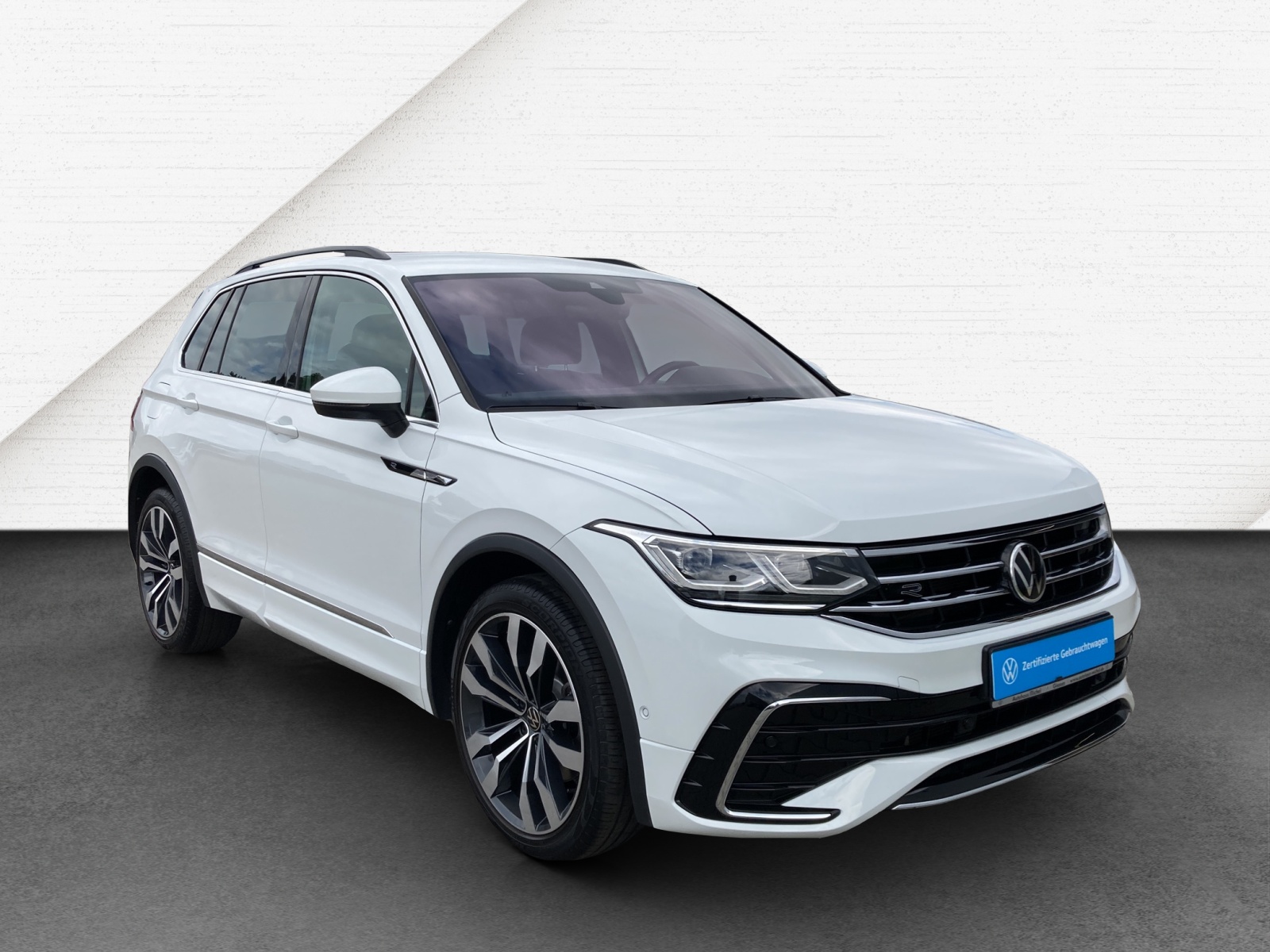 Tiguan 2.0 TDI DSG 4M R-Line LED-Matrix Navi AHK Alu-20Zoll