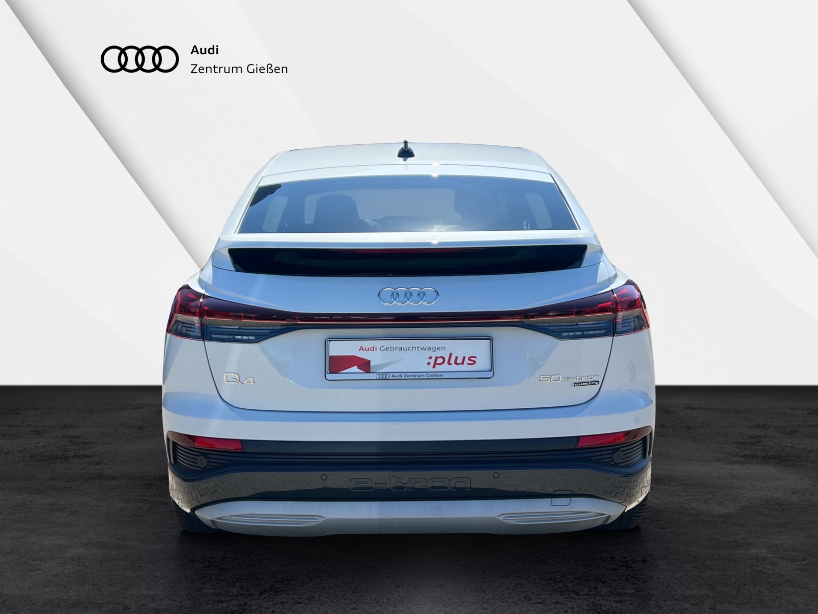 Q4 e-tron Sportback 50 quattro basis MMI Navi Plus