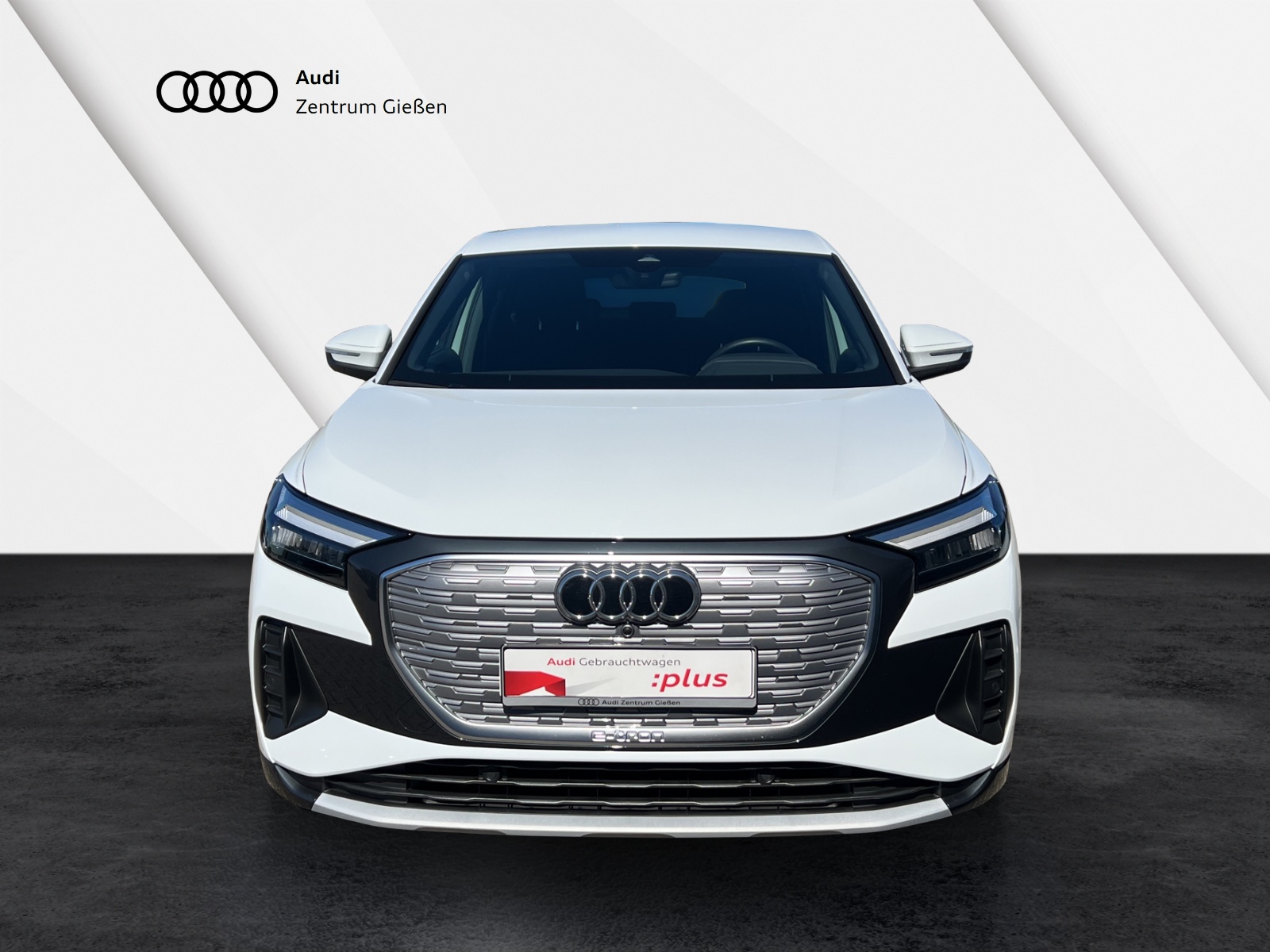 Q4 e-tron Sportback 50 quattro basis MMI Navi Plus