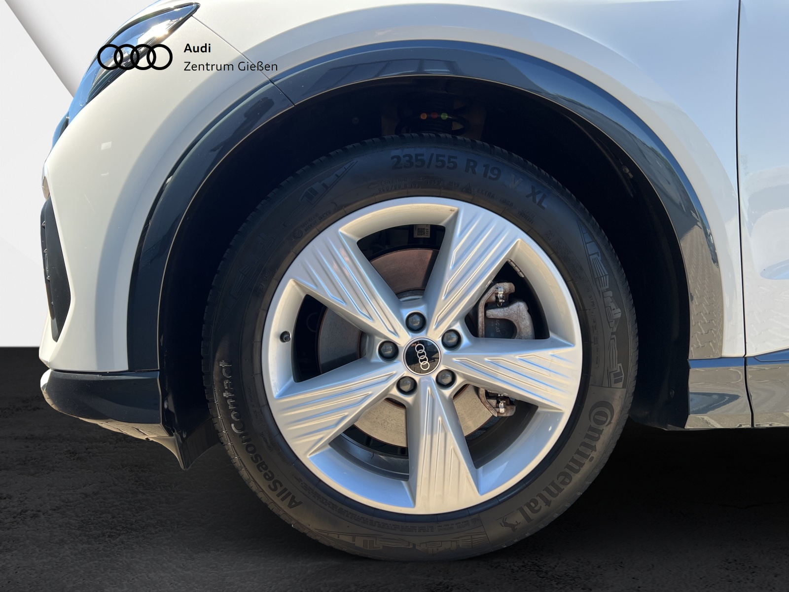 Q4 e-tron Sportback 50 quattro basis MMI Navi Plus