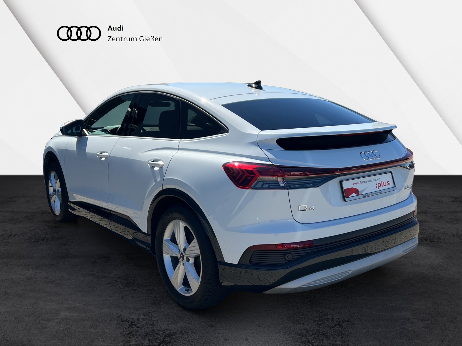 Q4 e-tron Sportback 50 quattro basis MMI Navi Plus