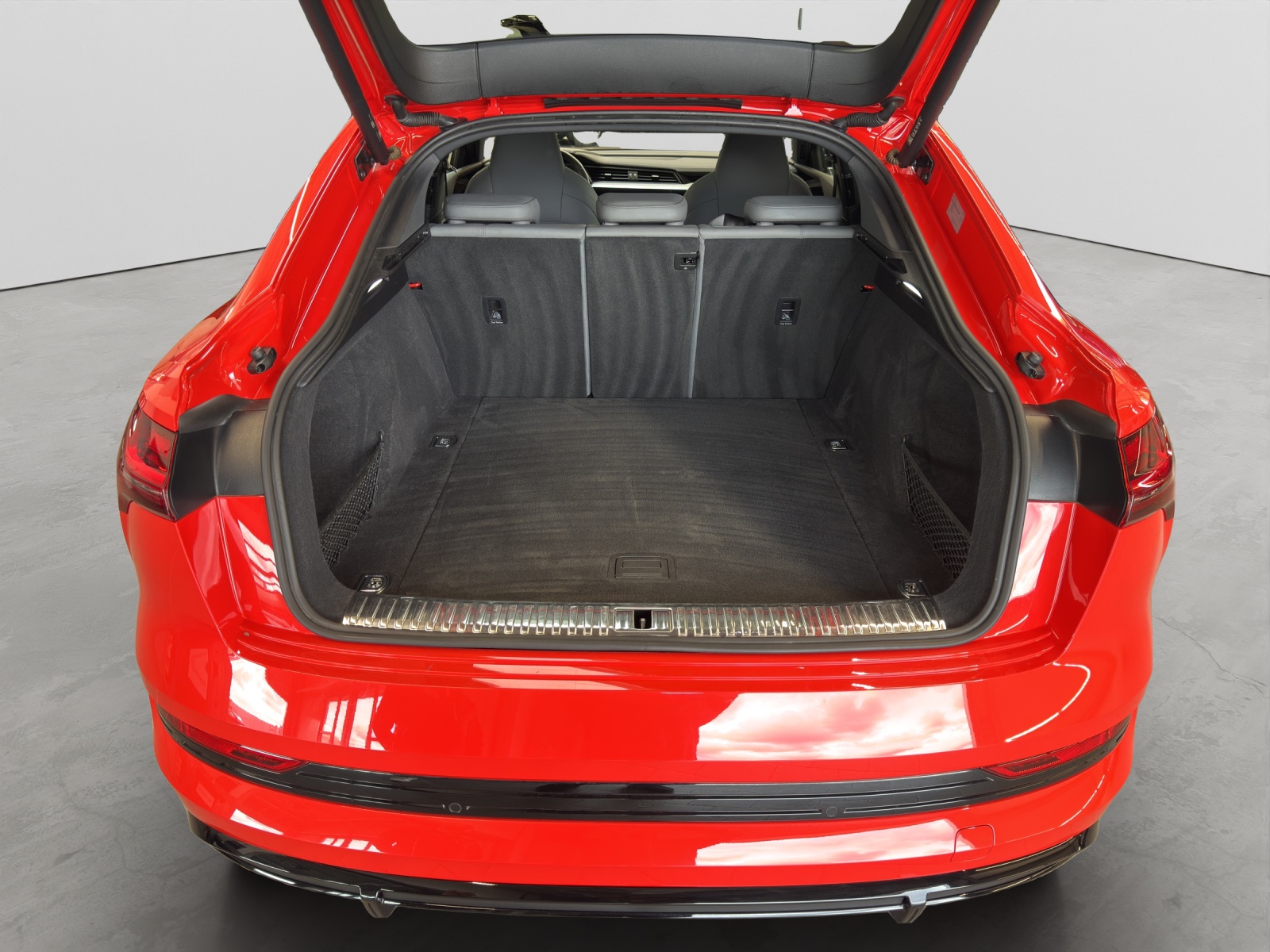 e-tron Sportback 55 quattro S line Pano HuD B&O AHK