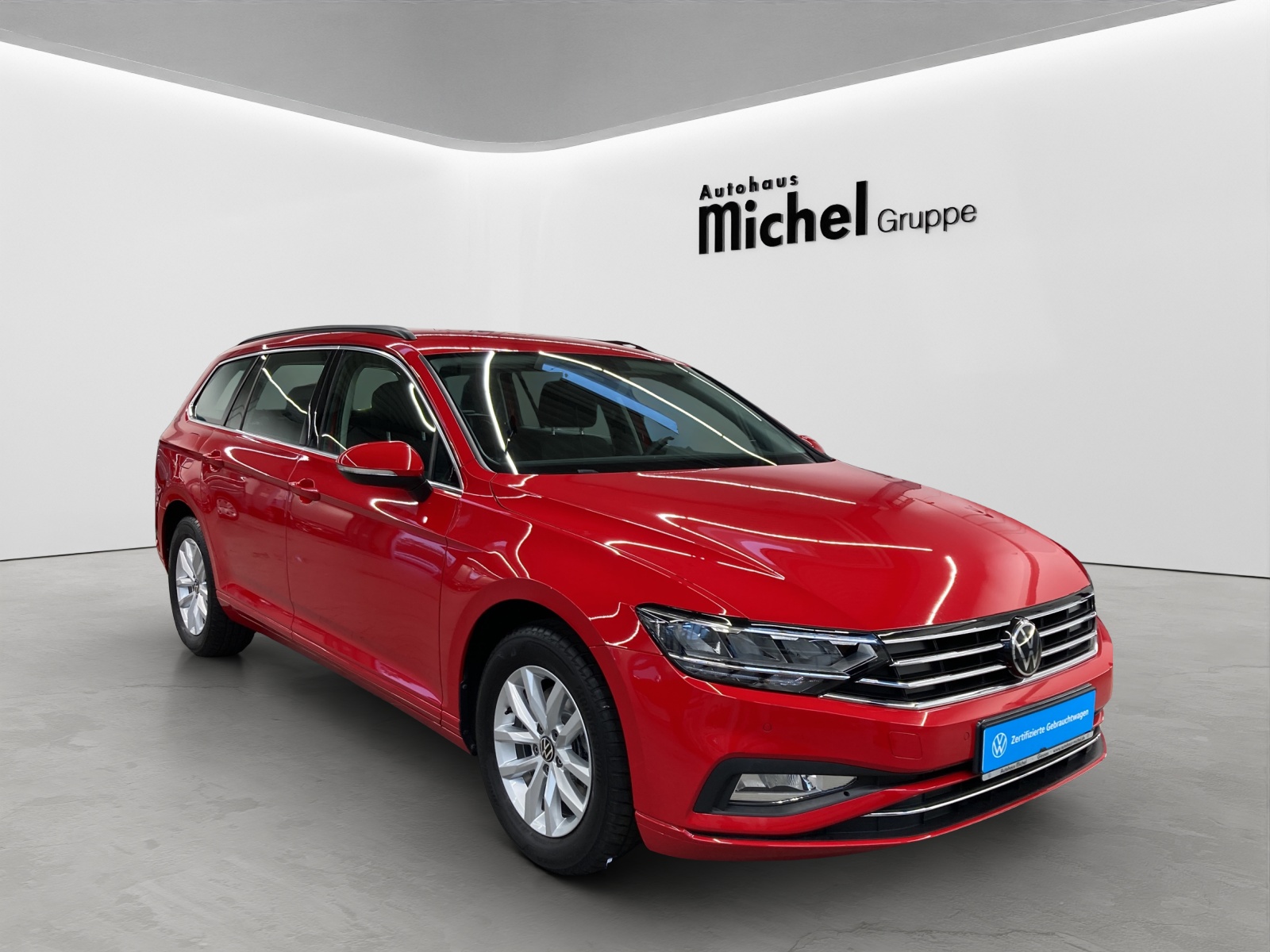 Passat Variant TDI DSG Business LED Navi TravelAssist Kamera