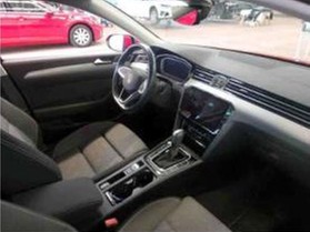 Passat Variant TDI DSG Business LED Navi TravelAssist Kamera