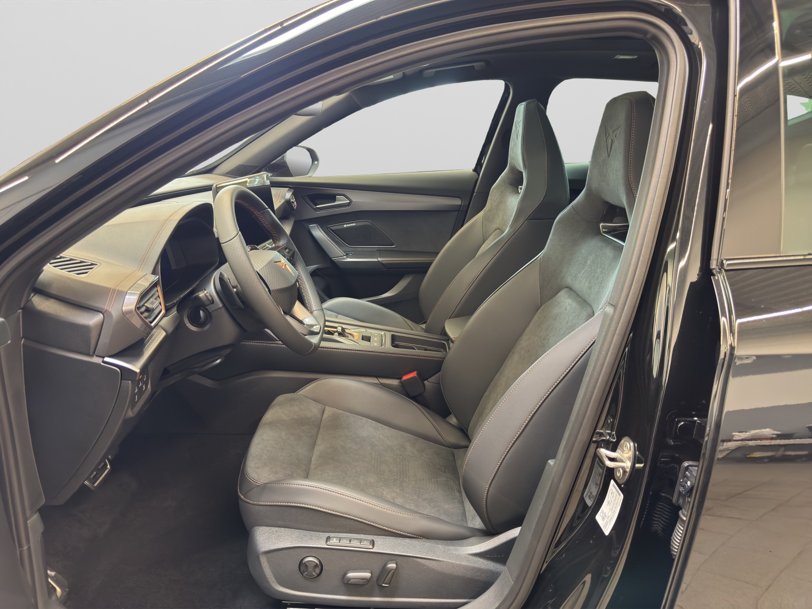 Formentor 2.0 TSI DSG 4Drive VZ AHK Pano Sennheiser Pure Performance