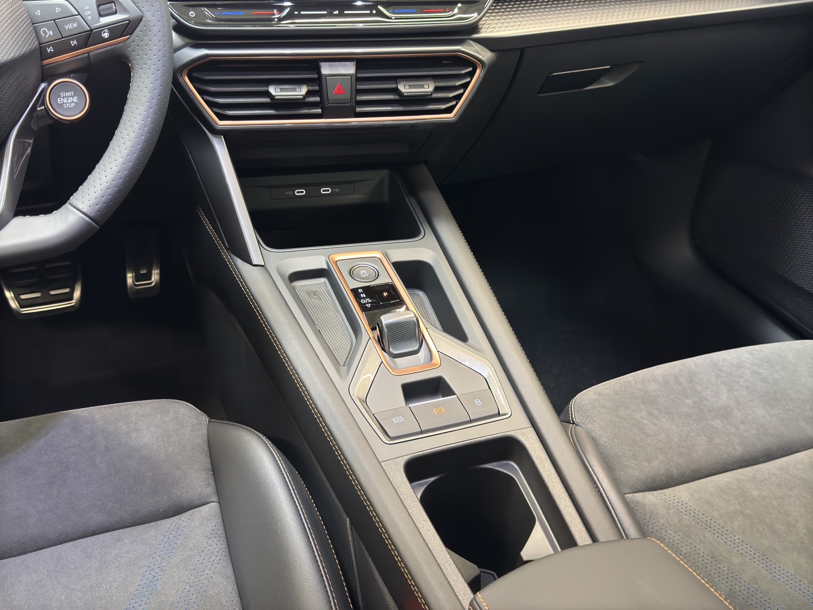 Formentor 2.0 TSI DSG 4Drive VZ AHK Pano Sennheiser Pure Performance