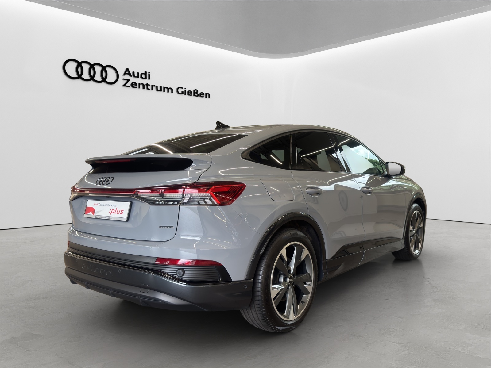 Q4 e-tron Sportback 50 quattro S line Black Pano HuD Matrix-LED Navi