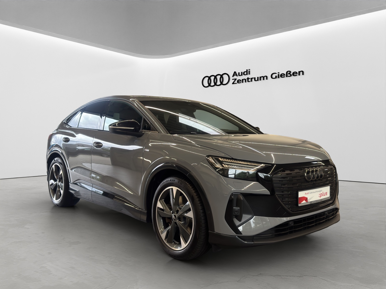 Q4 e-tron Sportback 50 quattro S line Black Pano HuD Matrix-LED Navi