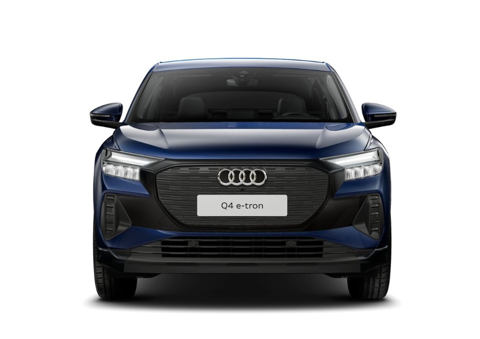 Q4 e-tron Sportback 45 Black AHK LED Assistenzpaket Navi