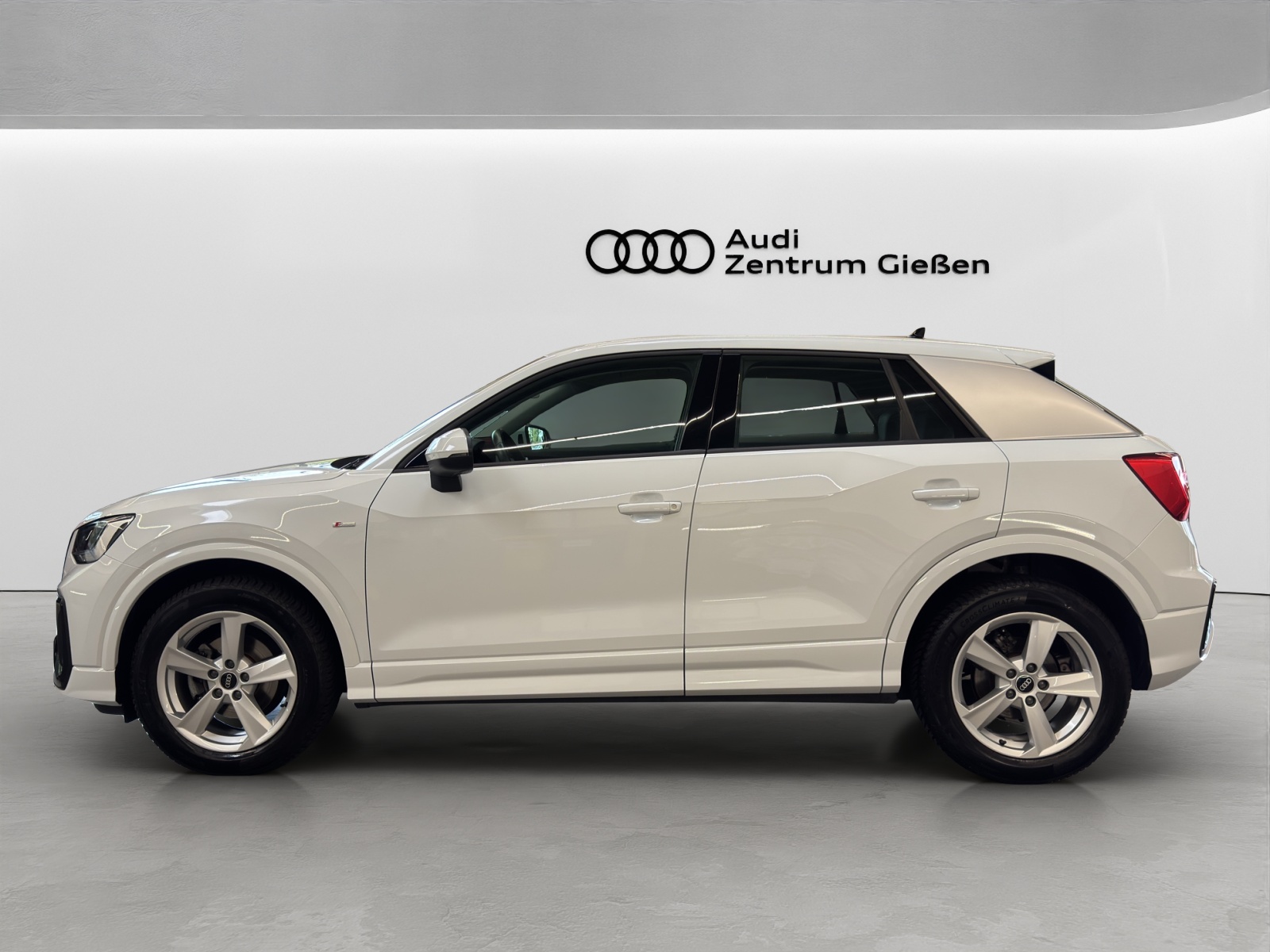 Q2 35 TFSI S line Black LED Navi Assistenzpaket