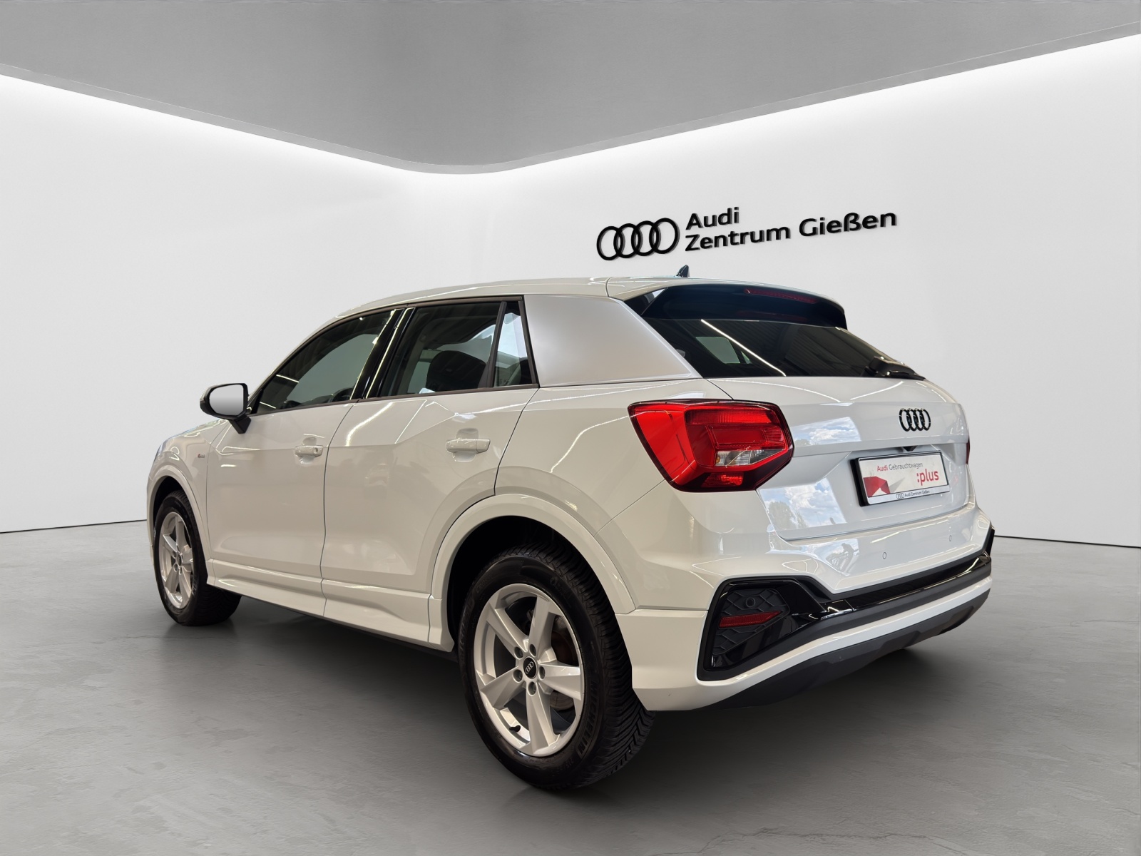 Q2 35 TFSI S line Black LED Navi Assistenzpaket