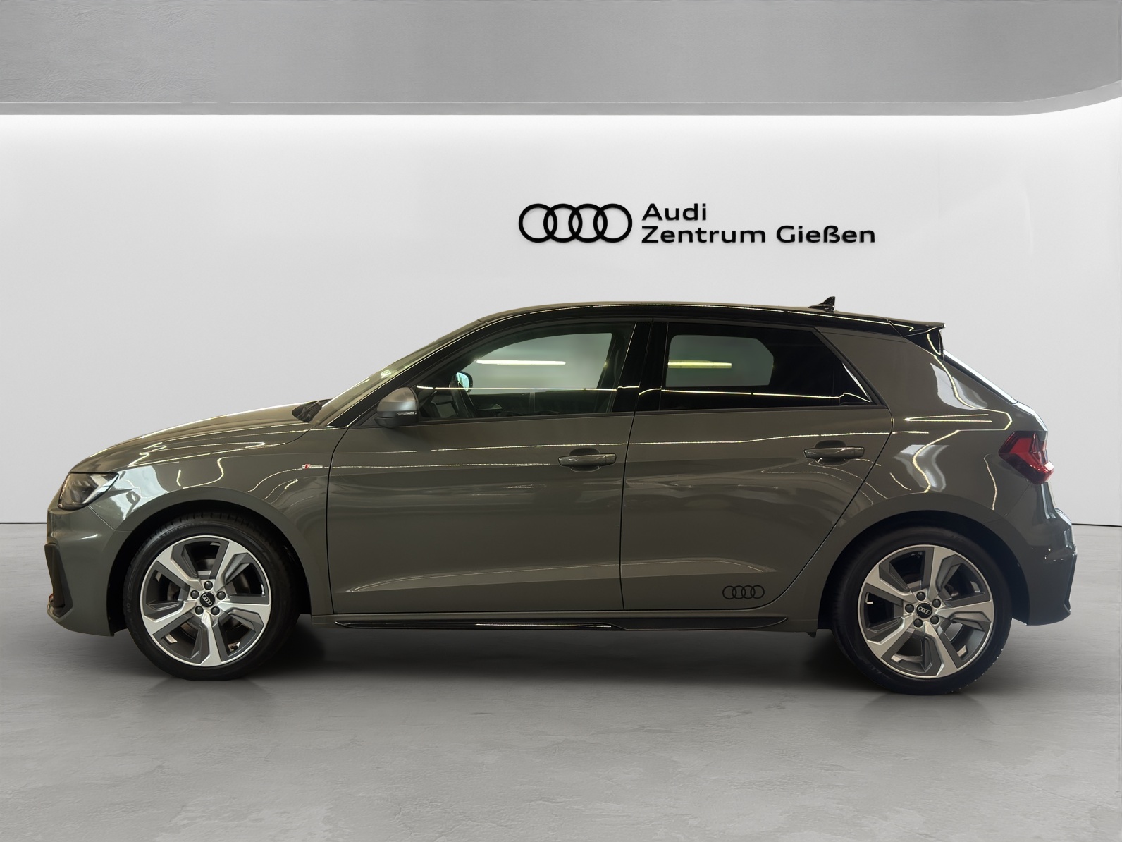 A1 Sportback 30 TFSI S line competition Black LED Kamera