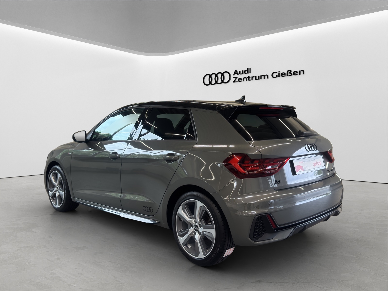 A1 Sportback 30 TFSI S line competition Black LED Kamera
